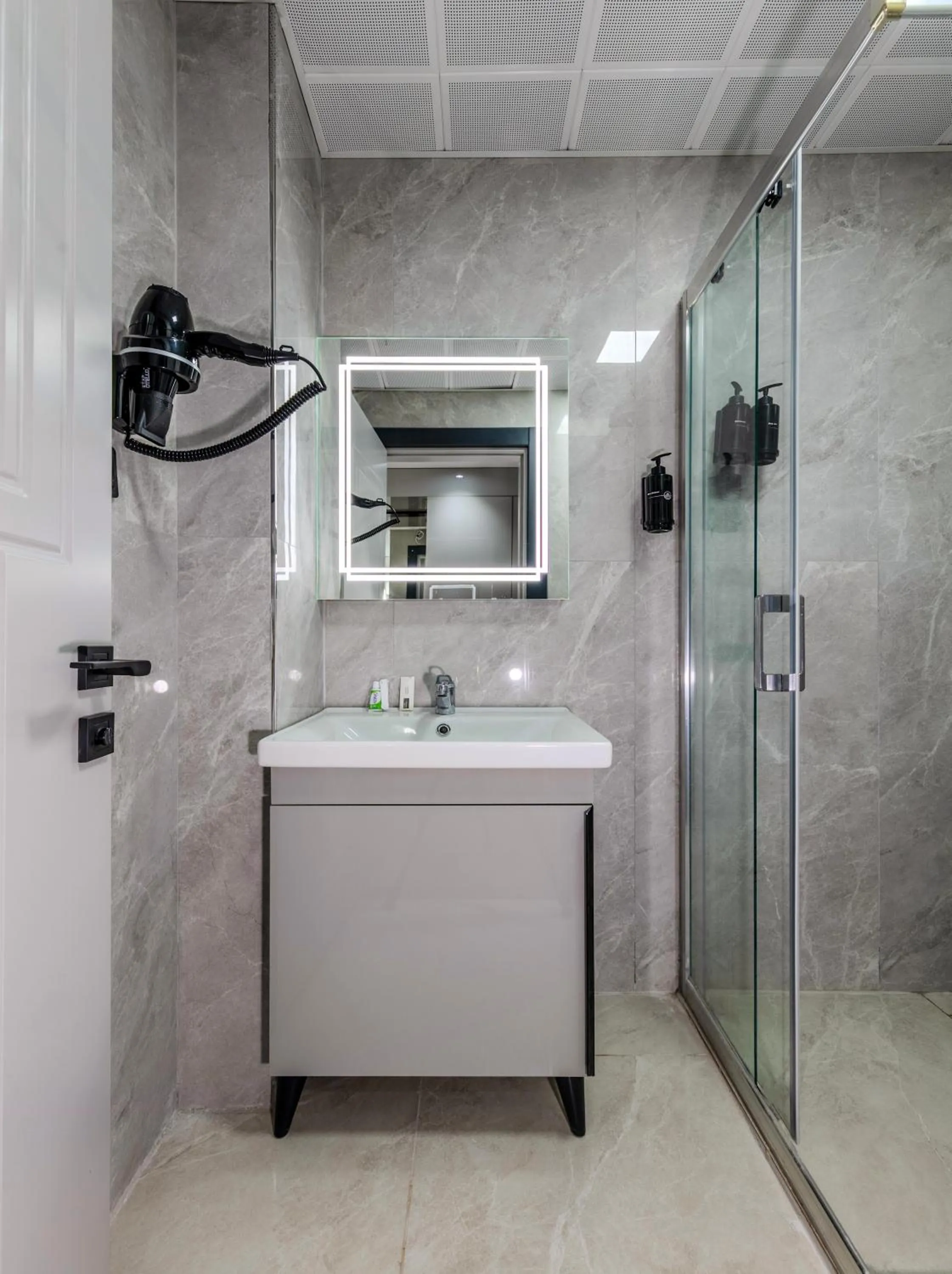 Shower in Dedem Hotel Premium - Çorlu