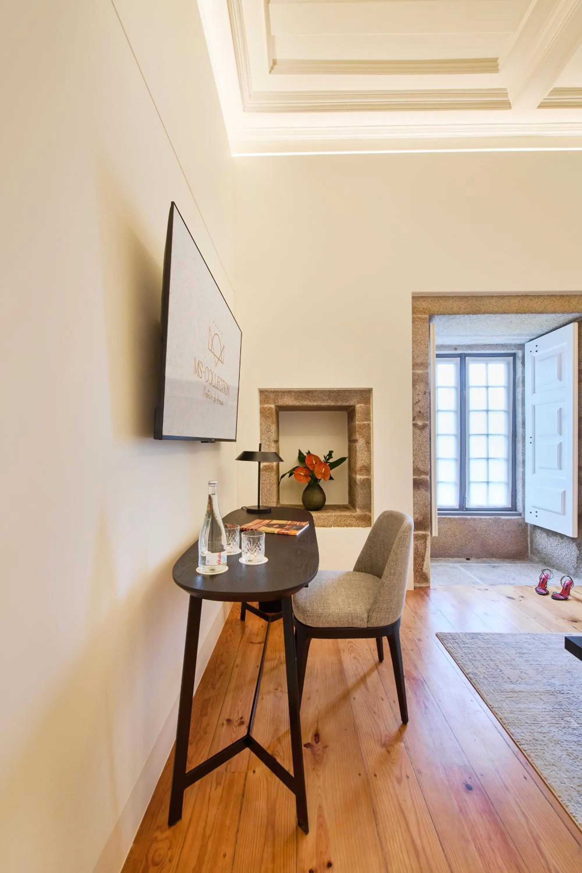 TV and multimedia in MS Collection Arouca - Mosteiro de Arouca