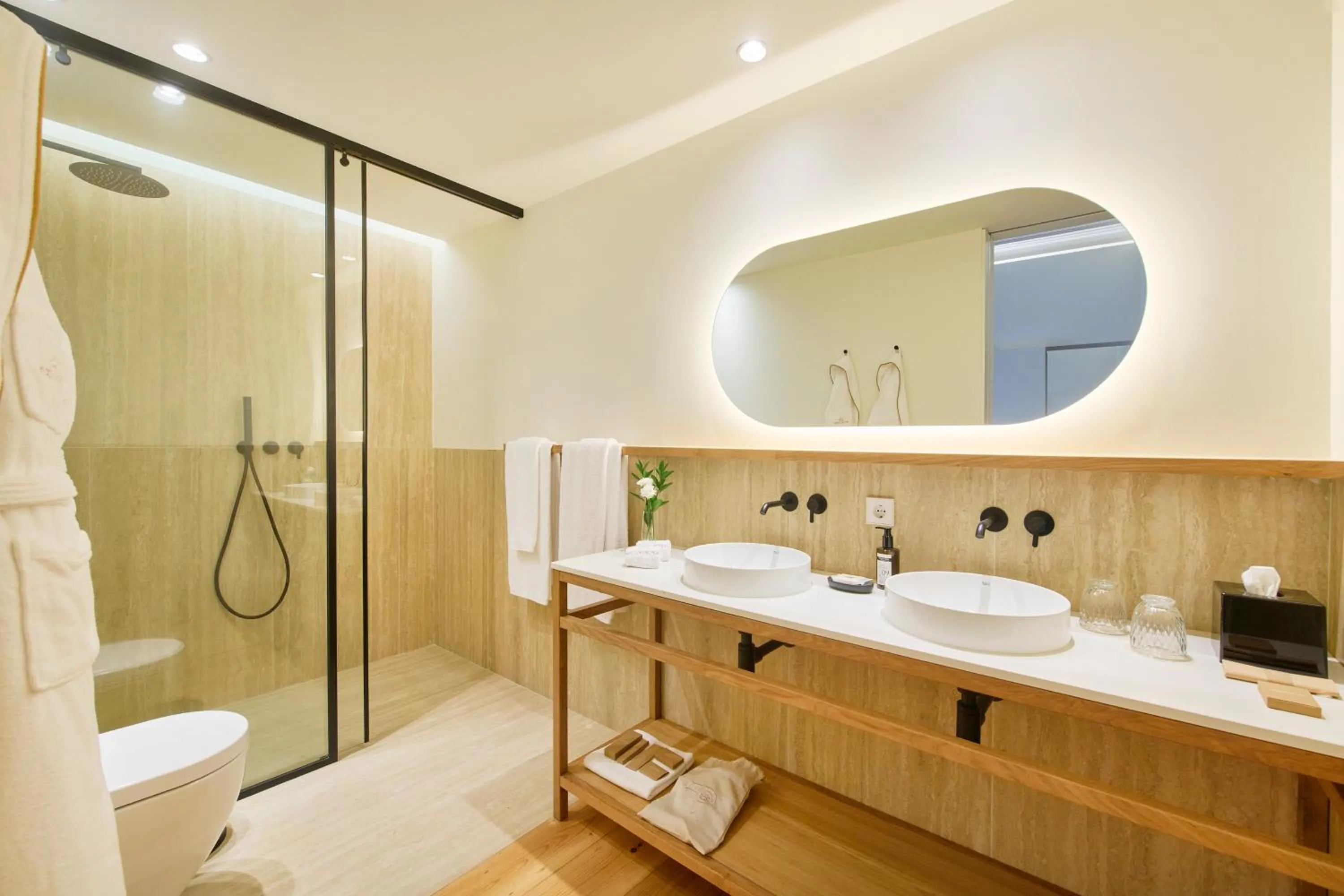 Shower in MS Collection Arouca - Mosteiro de Arouca