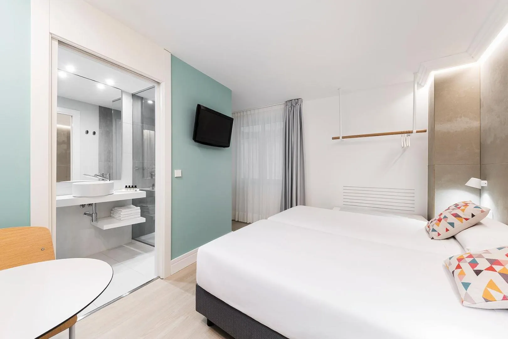 Photo of the whole room, Bed in Hotel Mar del Plata