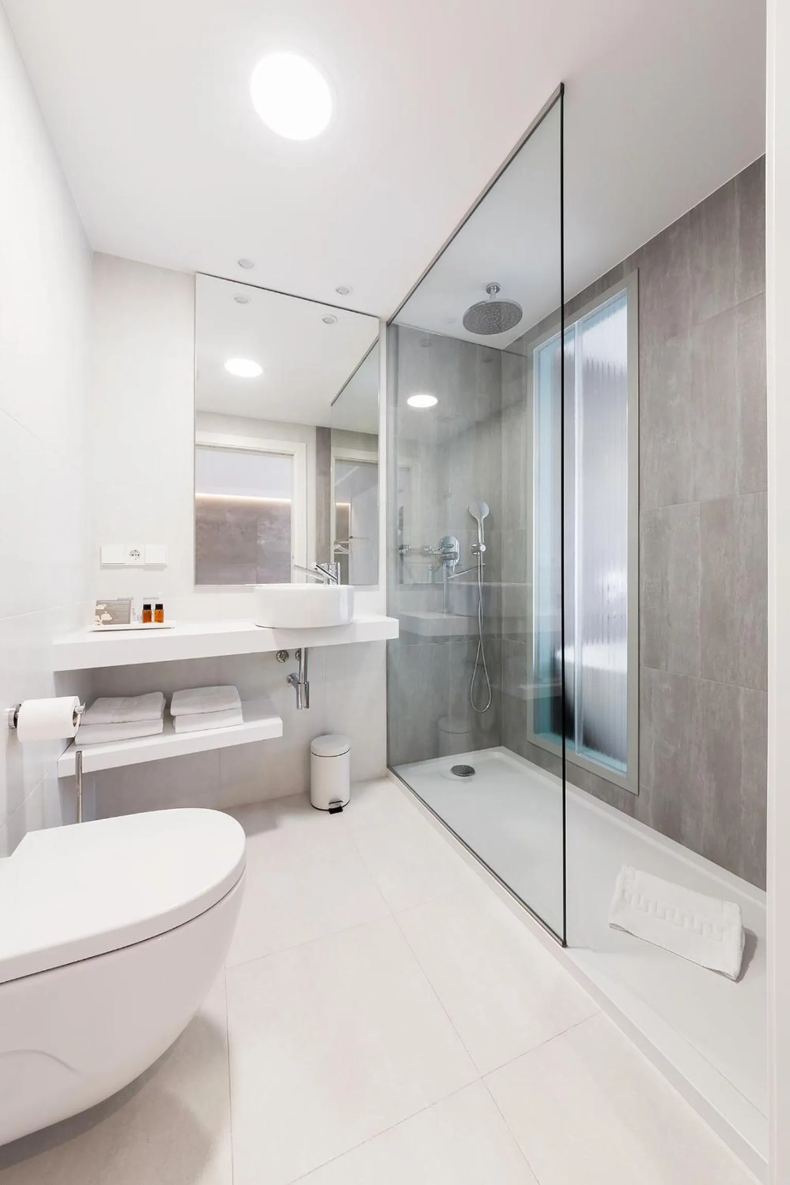 Shower in Hotel Mar del Plata