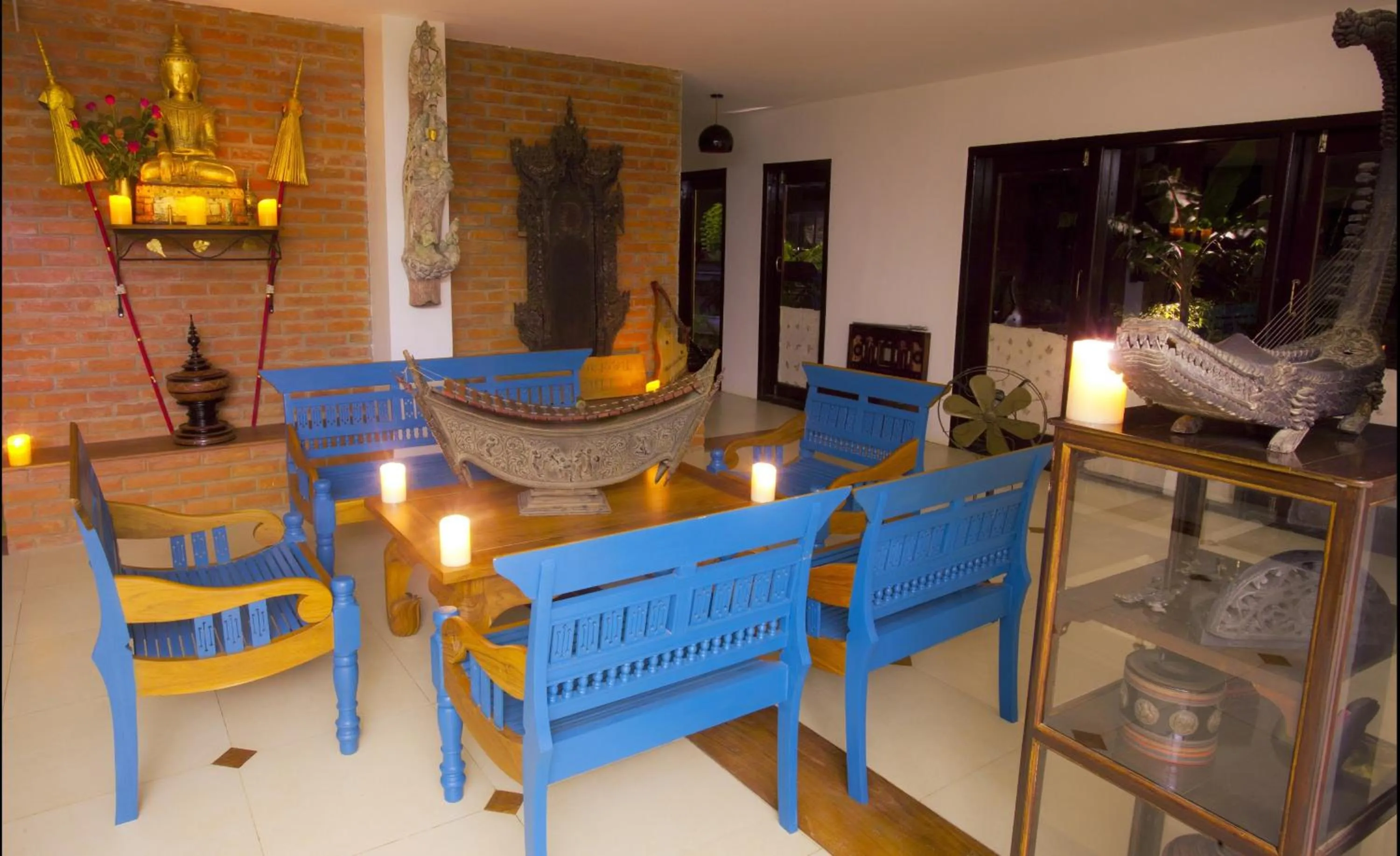 Lobby or reception in Thanakha Inle Hotel