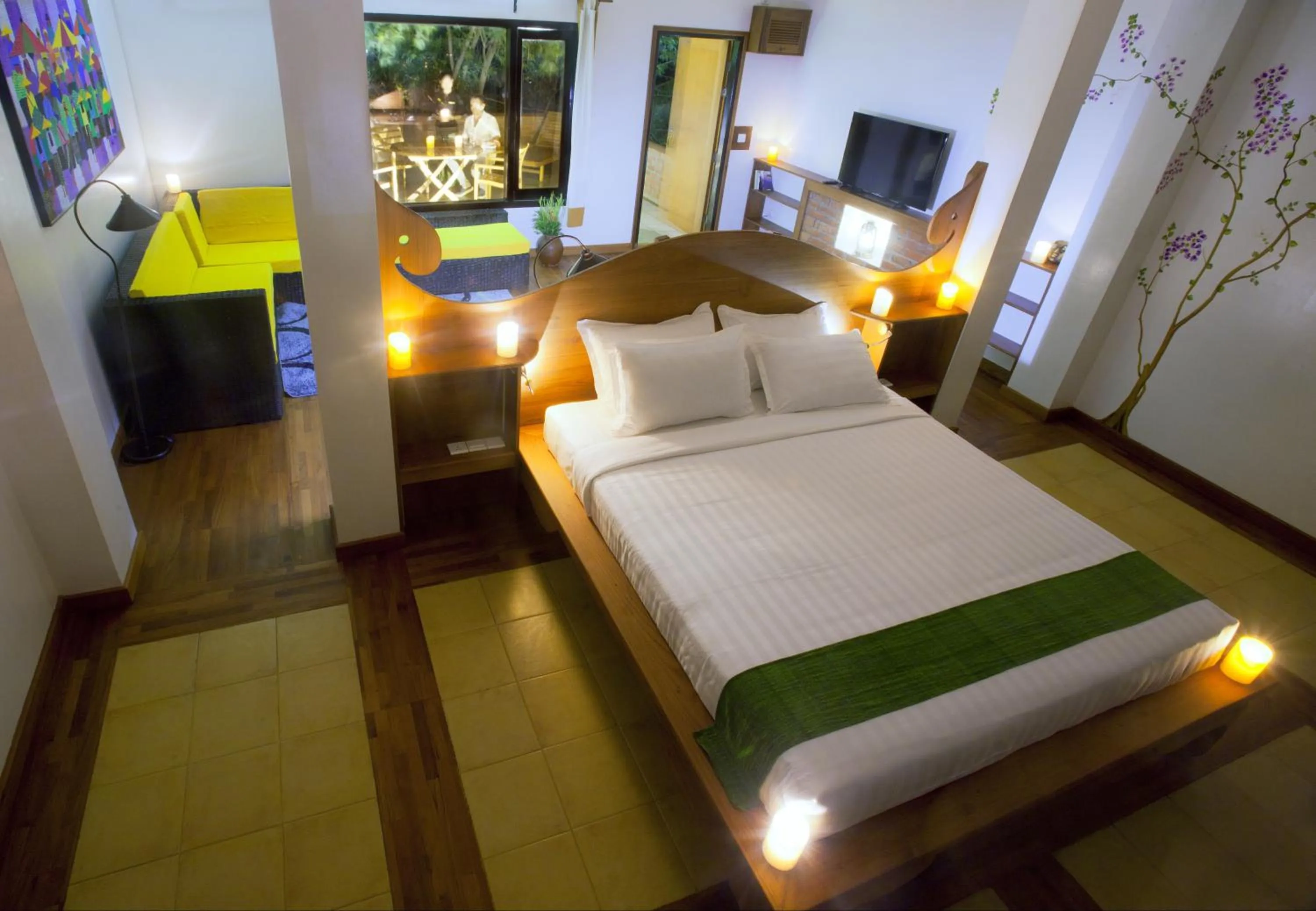 Living room, Bed in Thanakha Inle Hotel