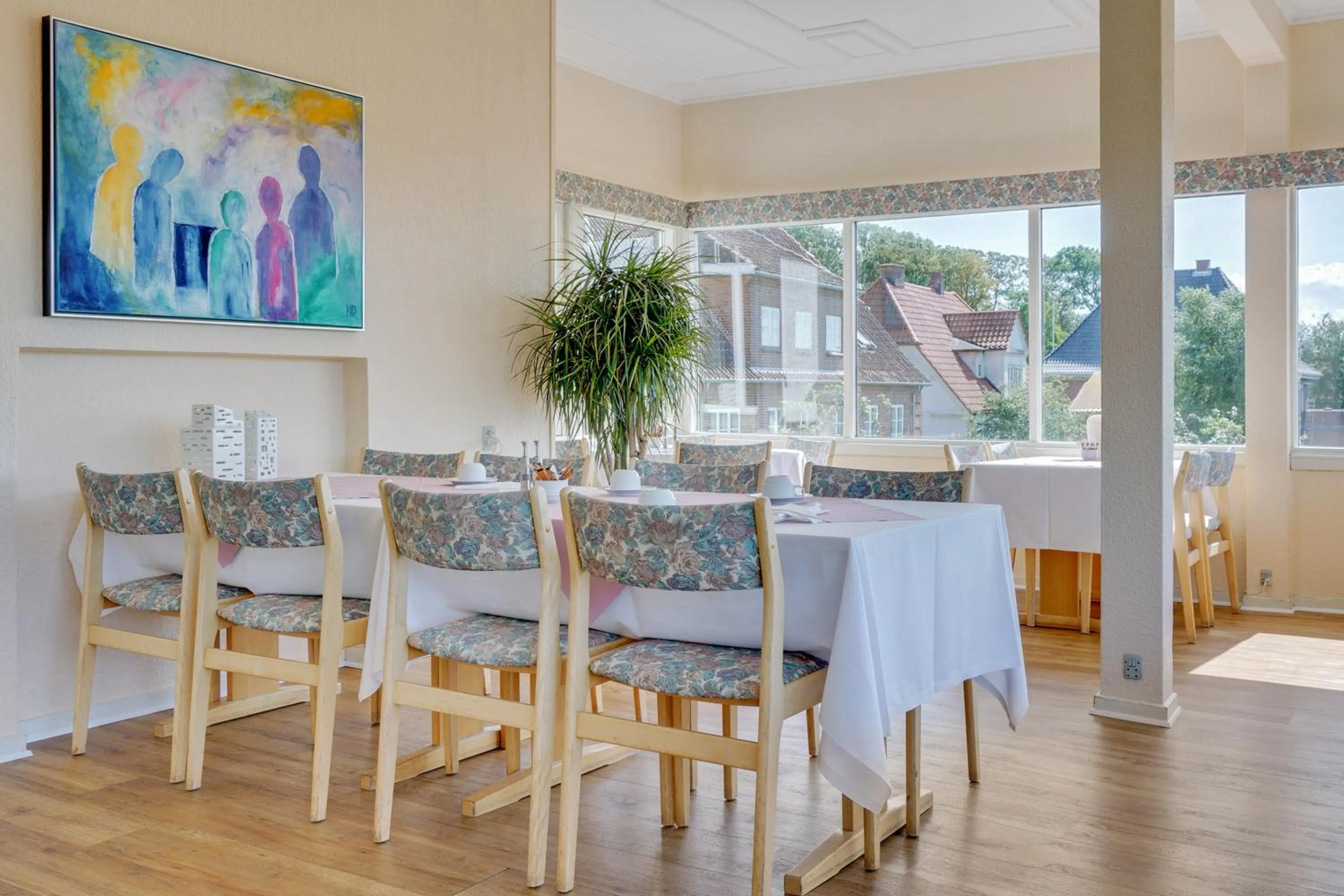 Restaurant/places to eat in Hotel Sønderborg Garni