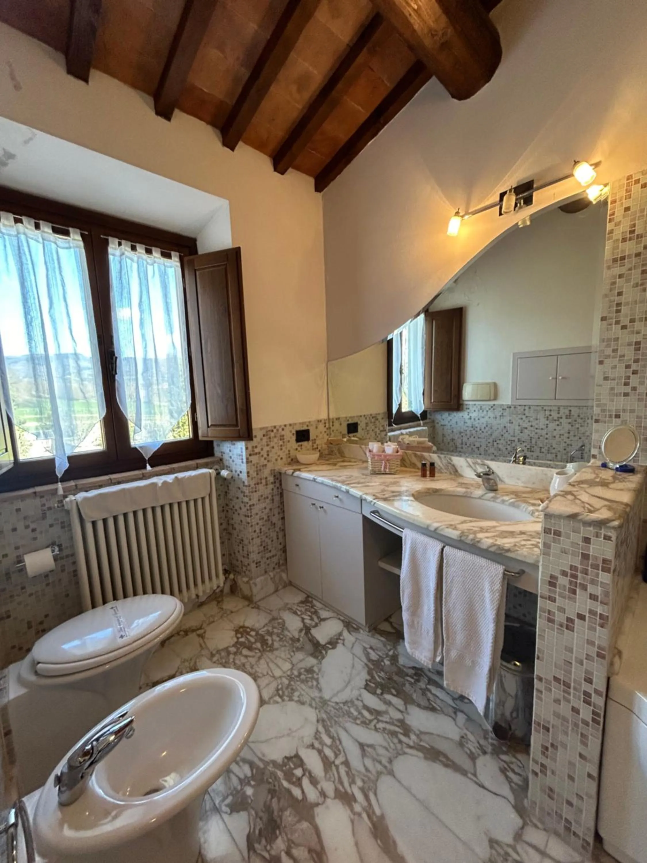 Bathroom in La Corte di Ronzano