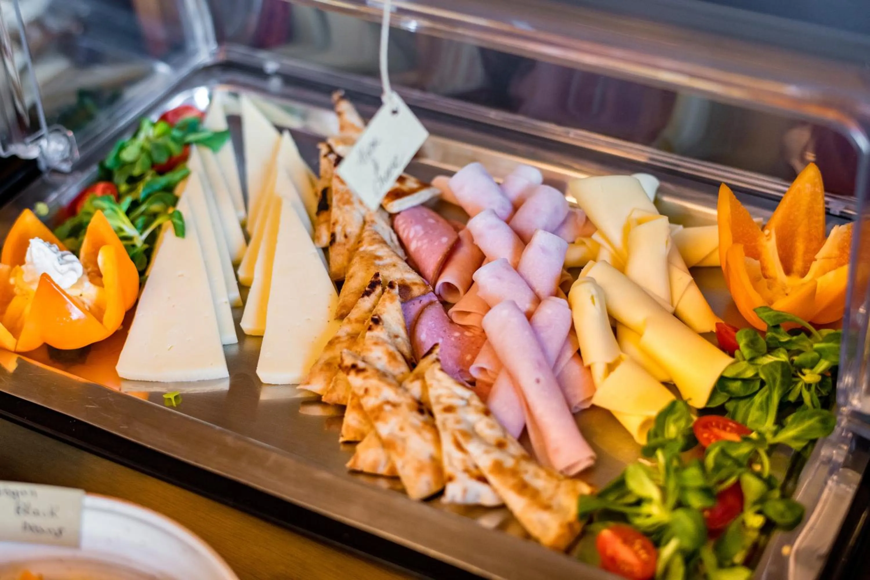 Buffet breakfast in Leto Nuevo Hotel