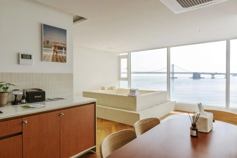 Busan Lazy Morning Ocean View Pension