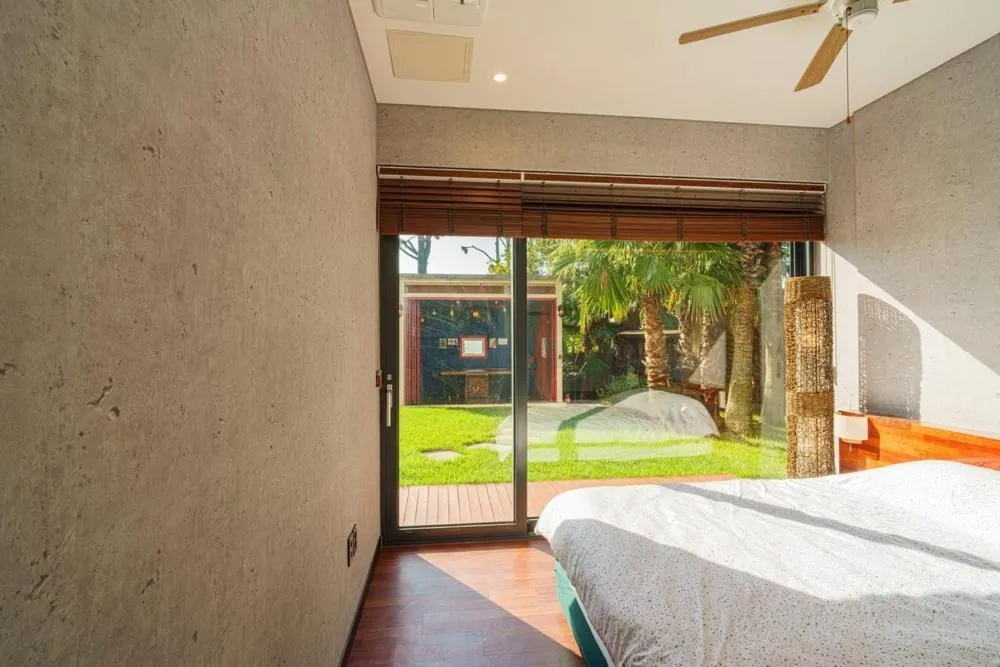 Bed in Its you Pool Villa
