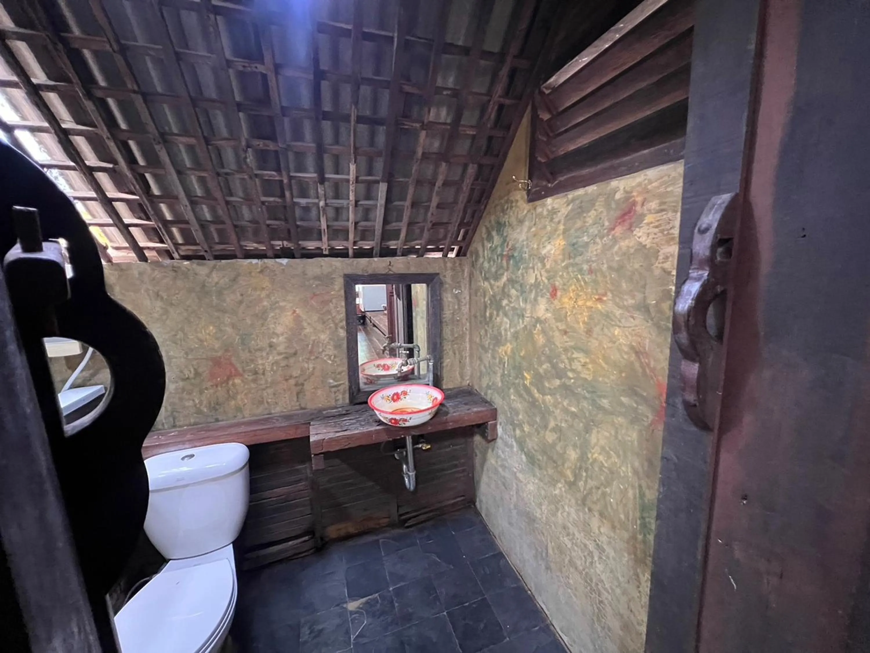 Bathroom in Pang Mai Resort