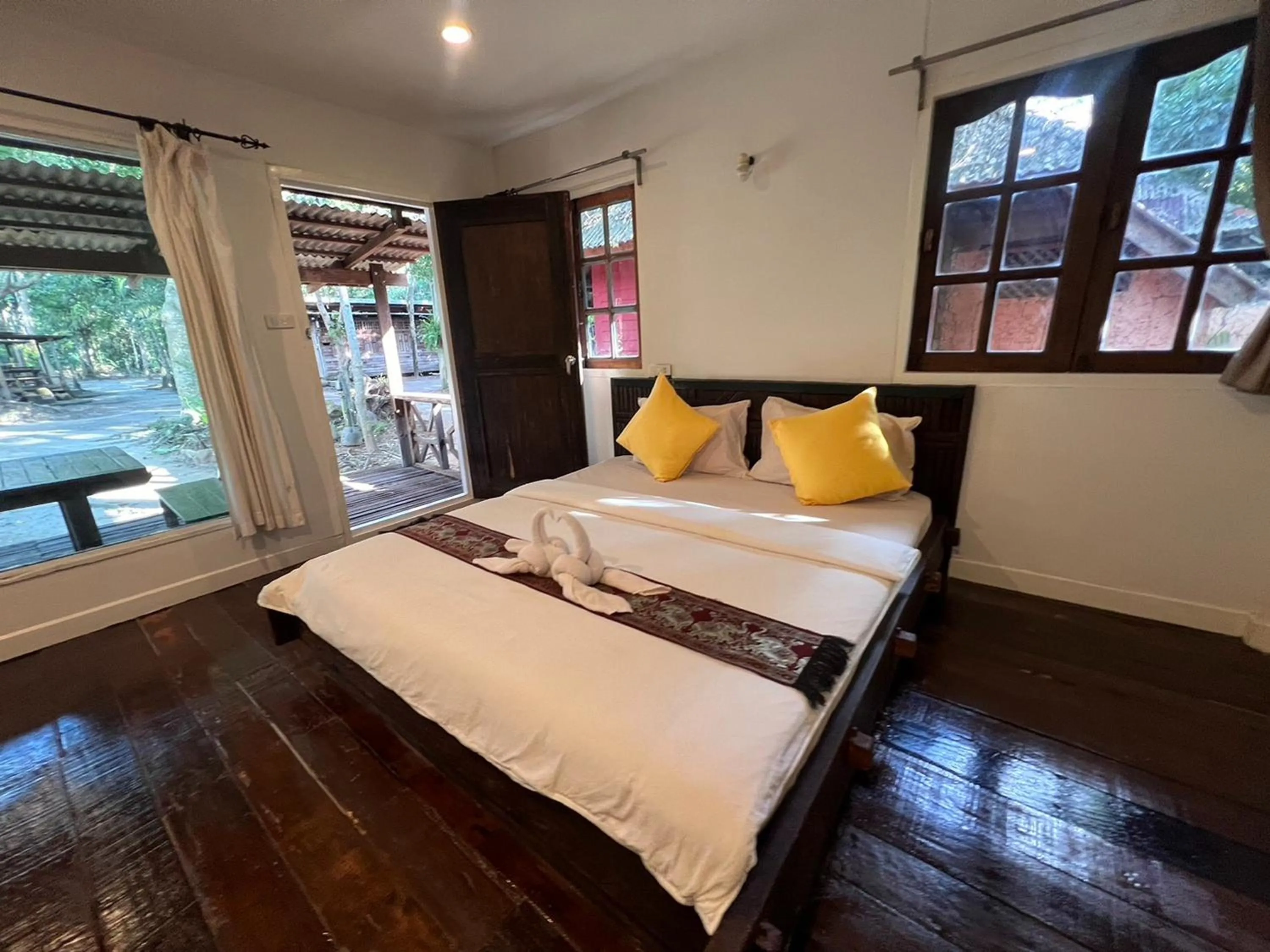 Bed in Pang Mai Resort