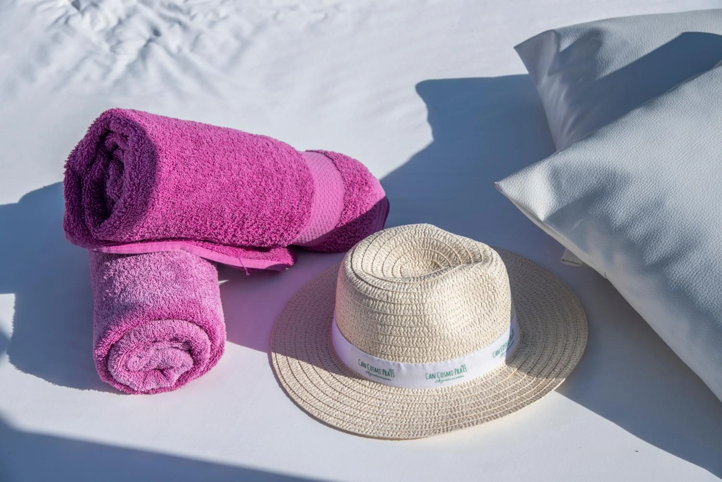 Property building, Bed in Agroturismo Can Cosmi Prats