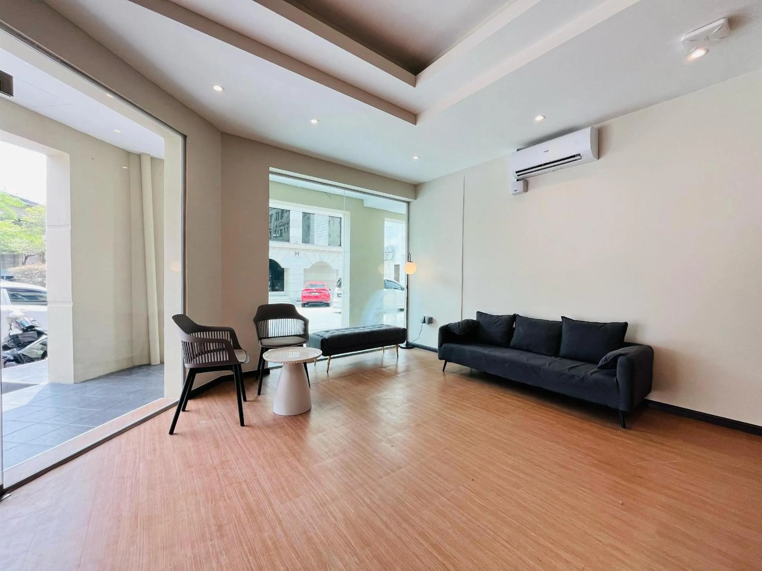 Lobby or reception in Swing and Pillows - Malacca Mahkota Parade