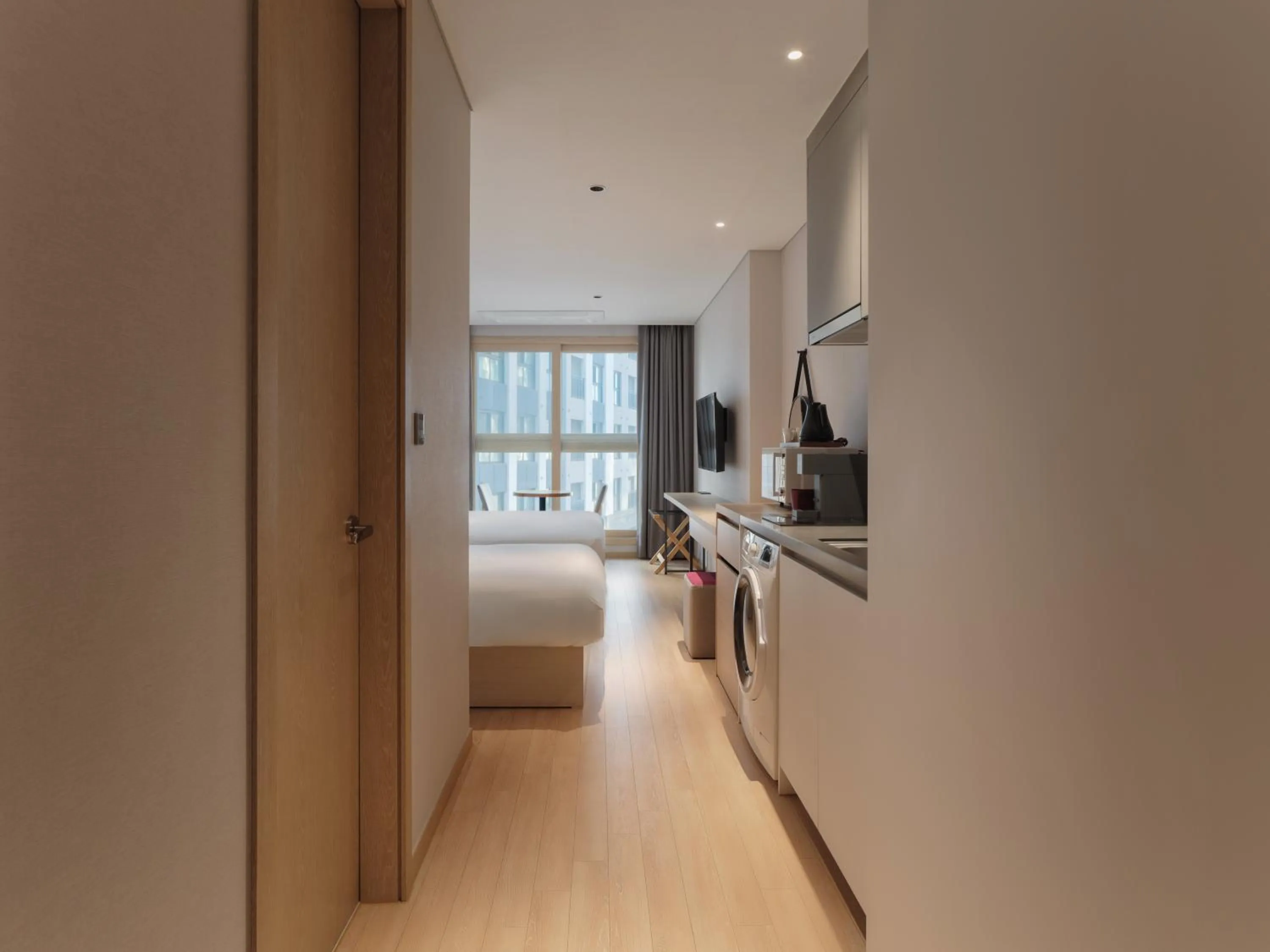 Bed in Le Collective Sokcho Central