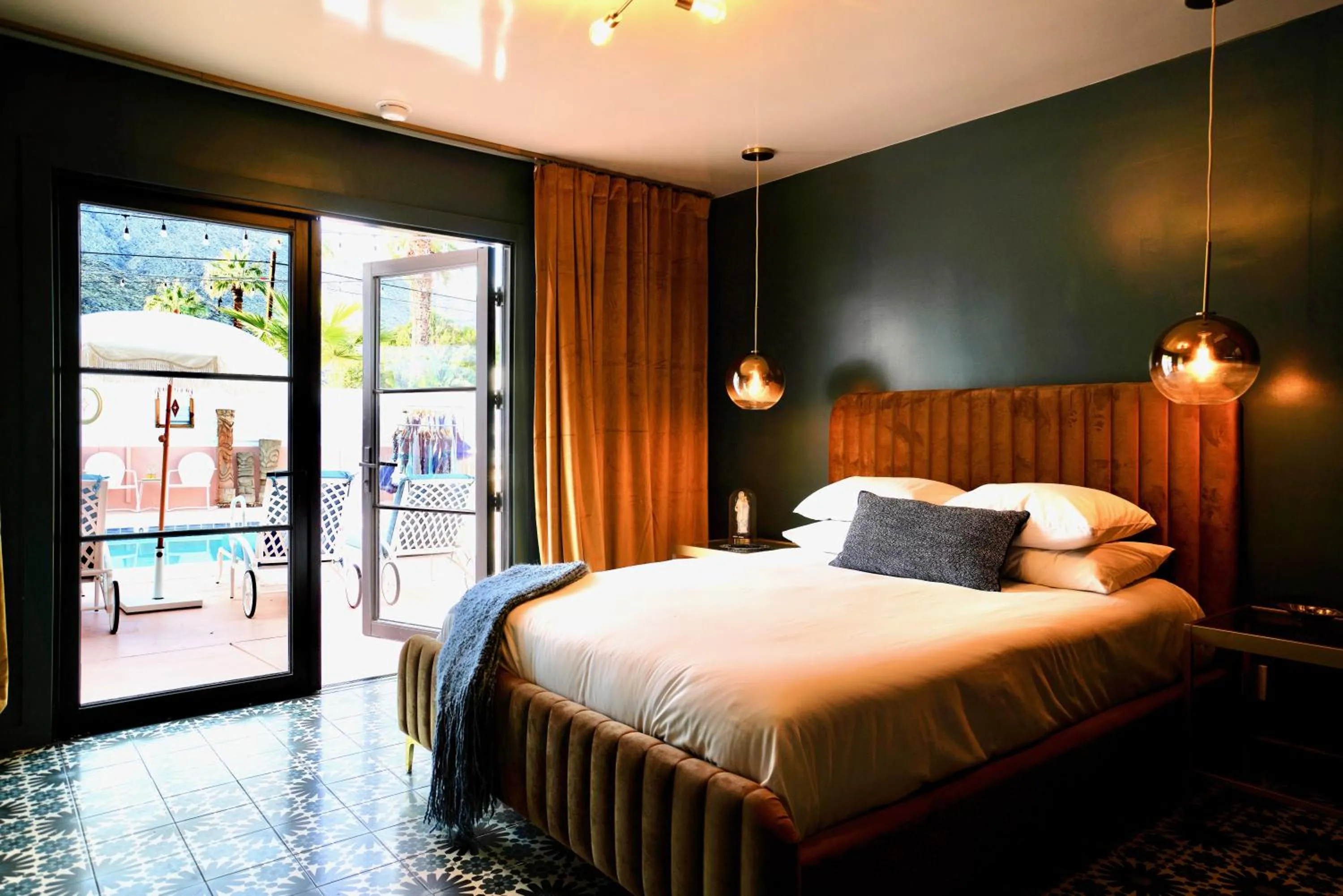 Bed in The Stardust Hotel - Adults Only