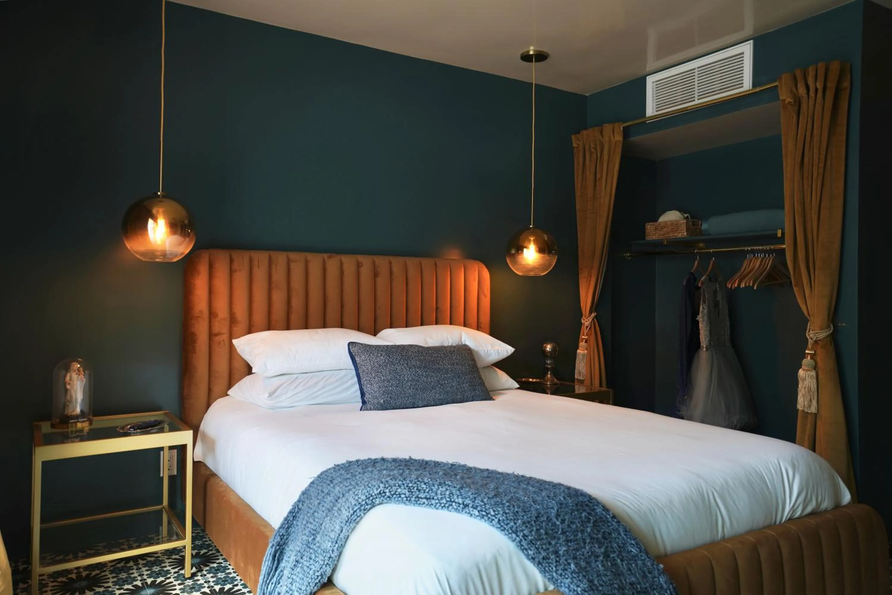 Bed in The Stardust Hotel - Adults Only