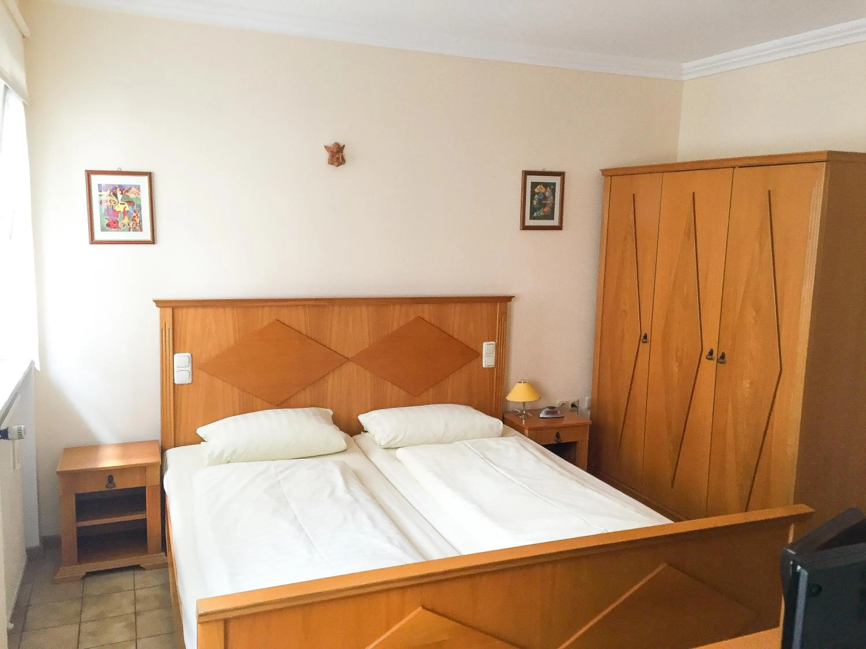 Bed in Pension Mona Lisa