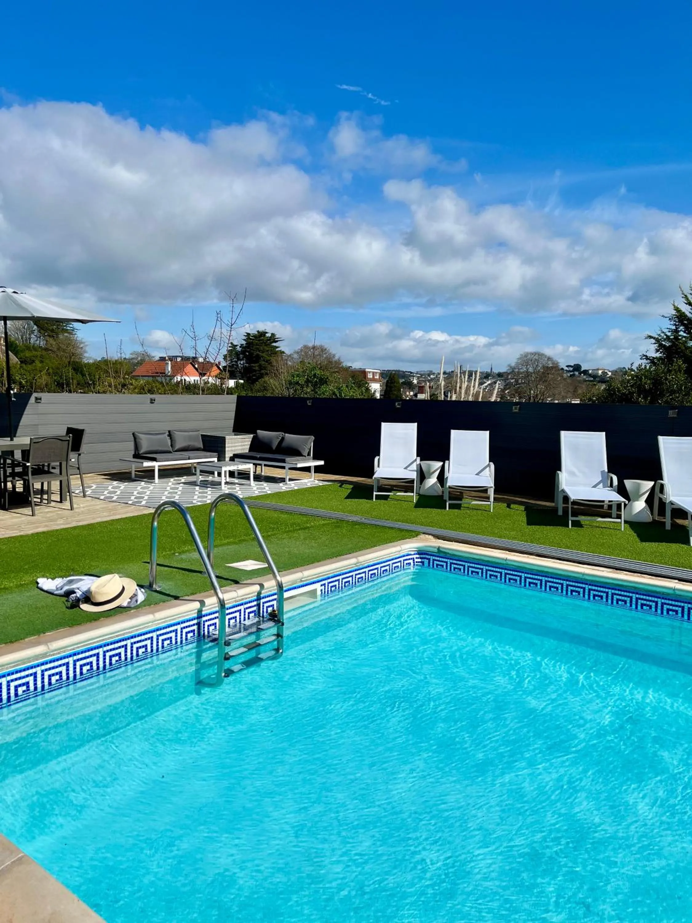 Day in Atlantis Holiday Apartments