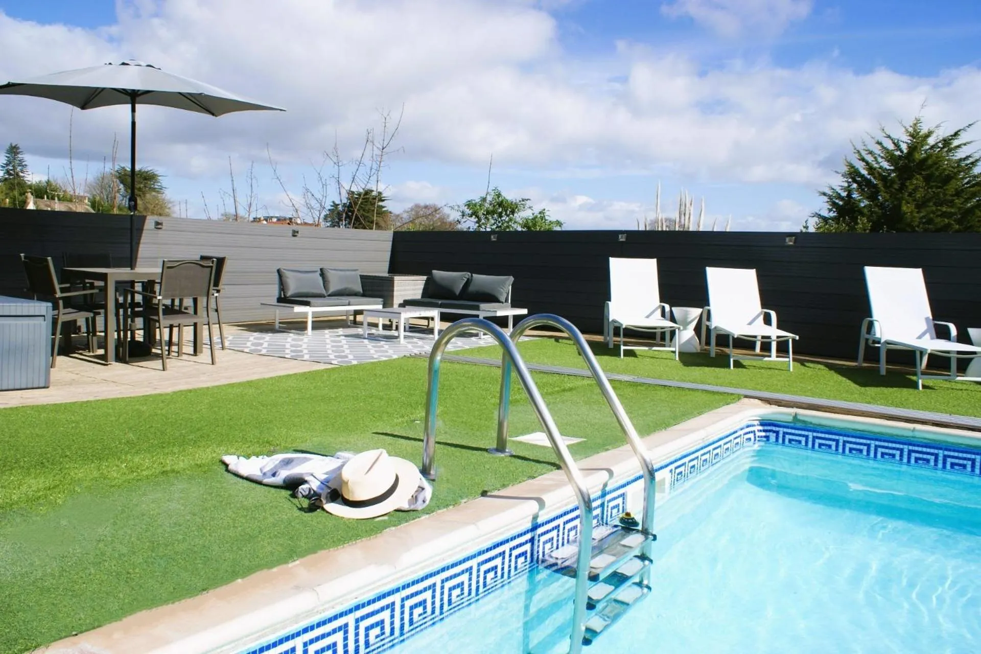 Property building in Atlantis Holiday Apartments