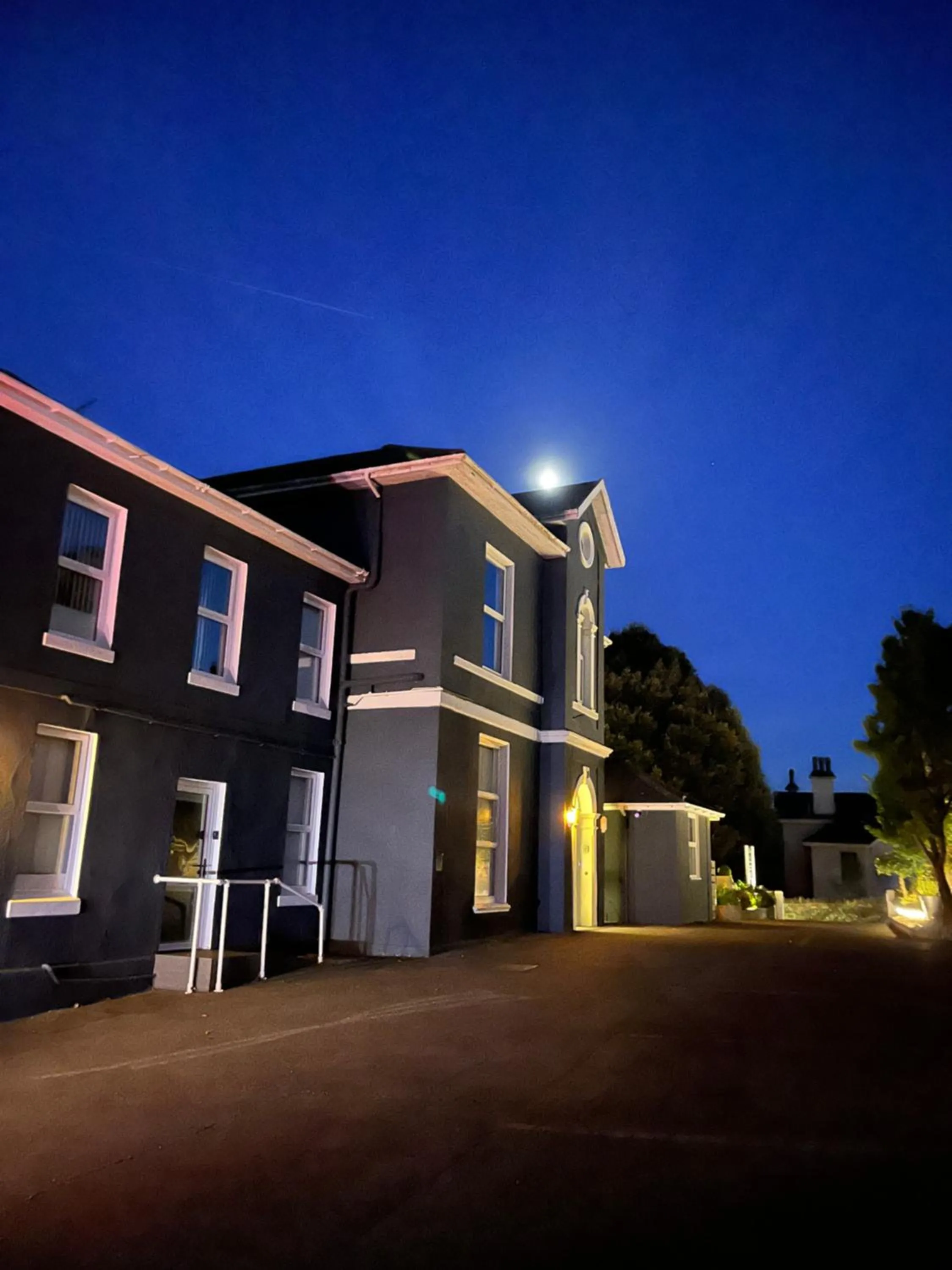 Property building in Atlantis Holiday Apartments