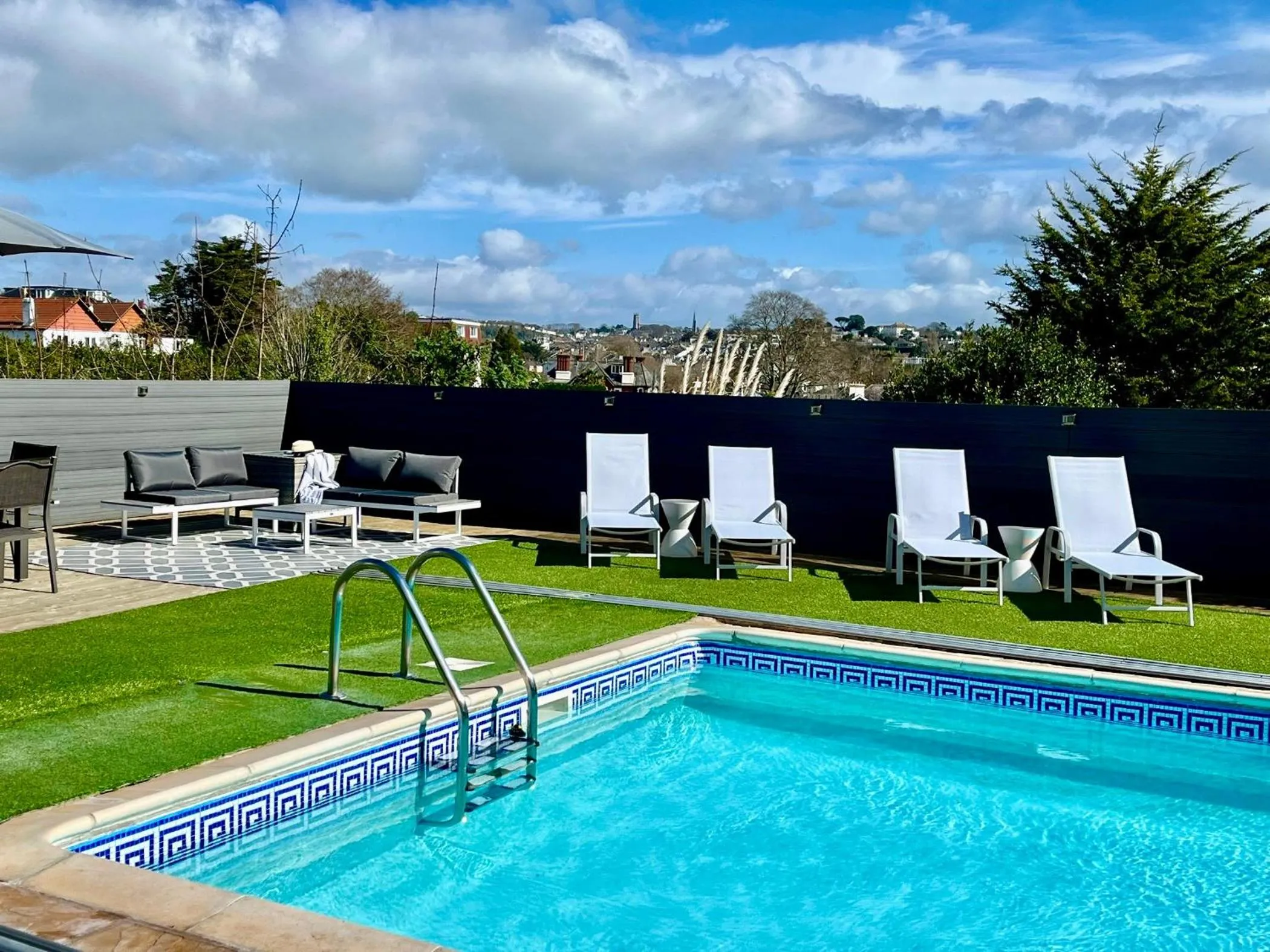 Spring in Atlantis Holiday Apartments