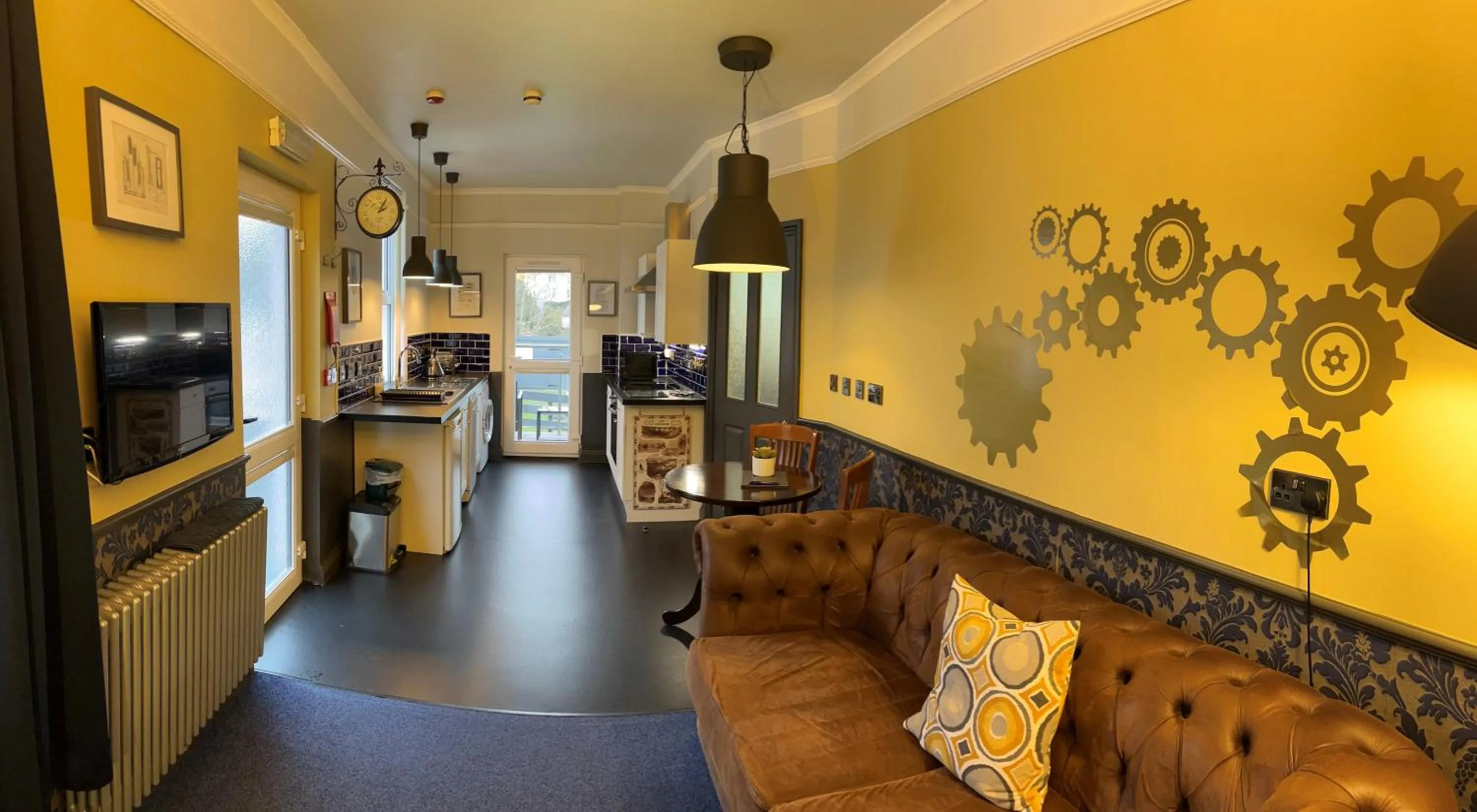 Property building in Atlantis Holiday Apartments