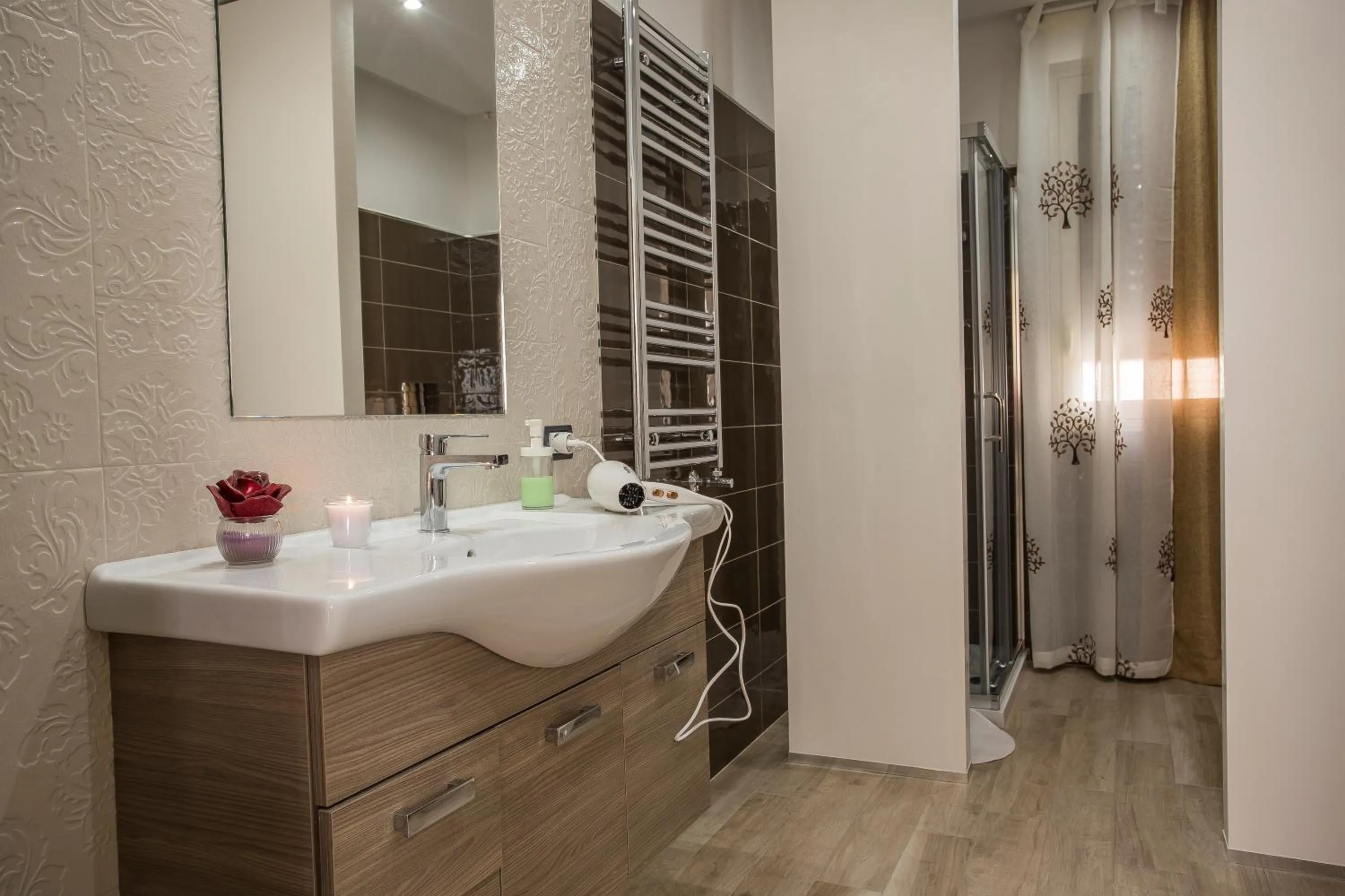 Bathroom in House Etna View