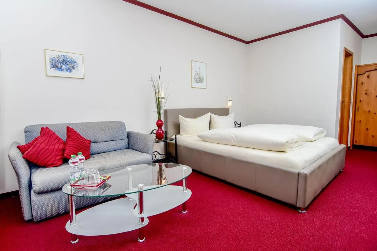 Bedroom, Bed in Gästehaus Engelgasse Herzogenaurach