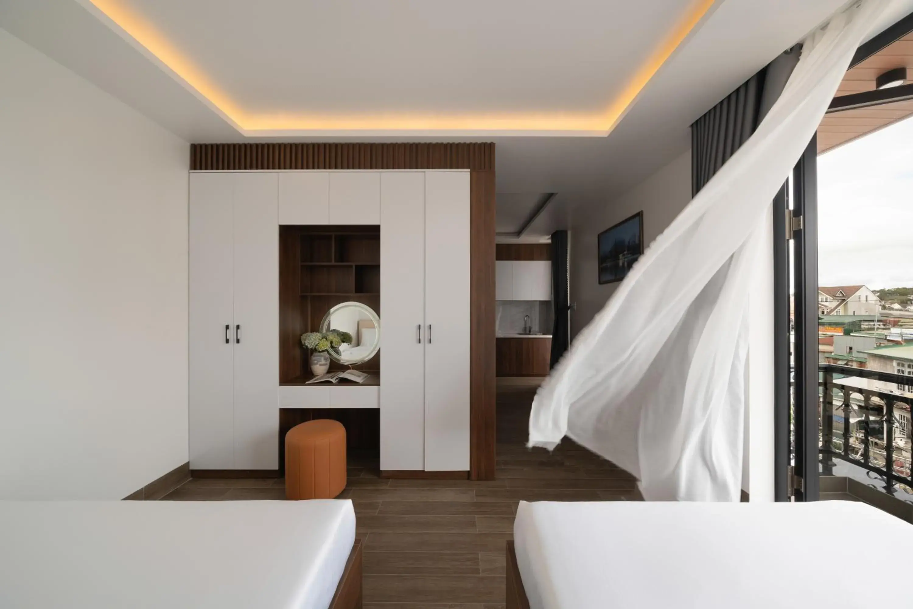 Triple Room with Balcony in Anteaus Hotel Đà Lạt Triple Room with Balcony in Anteaus Hotel Đà Lạt