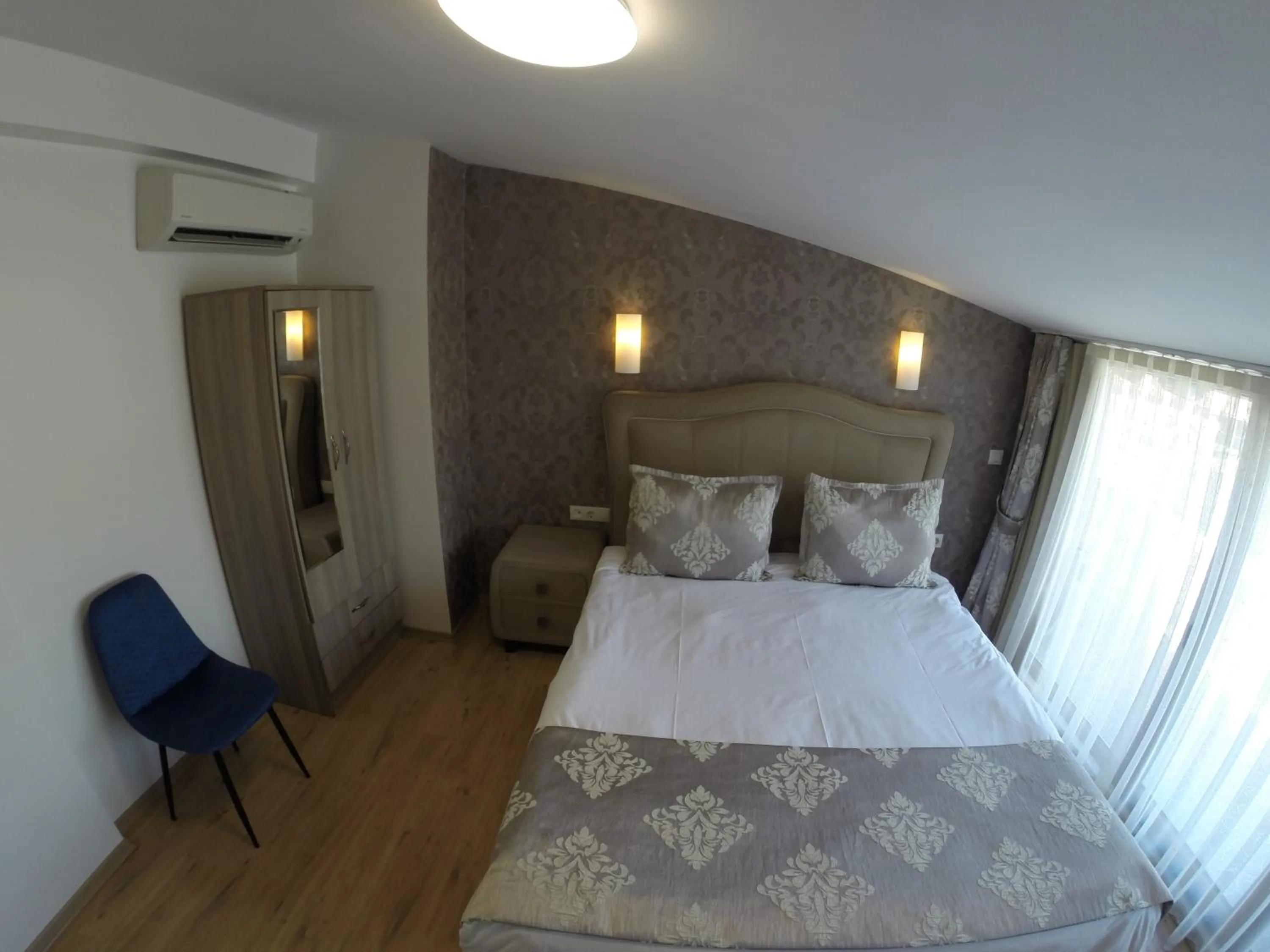 Decorative detail, Bed in Meydan Suites