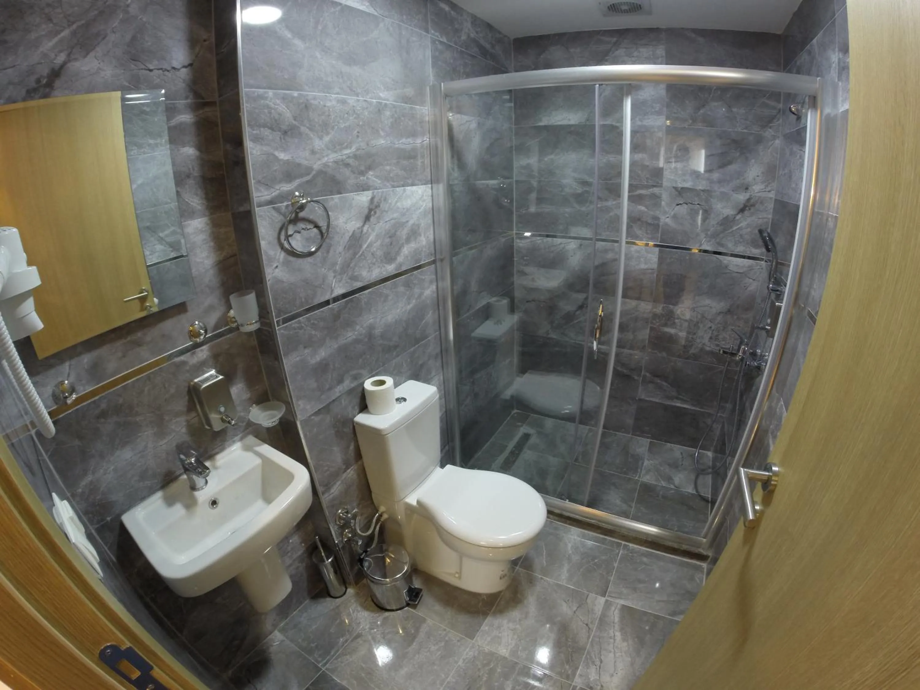 Toilet in Meydan Suites