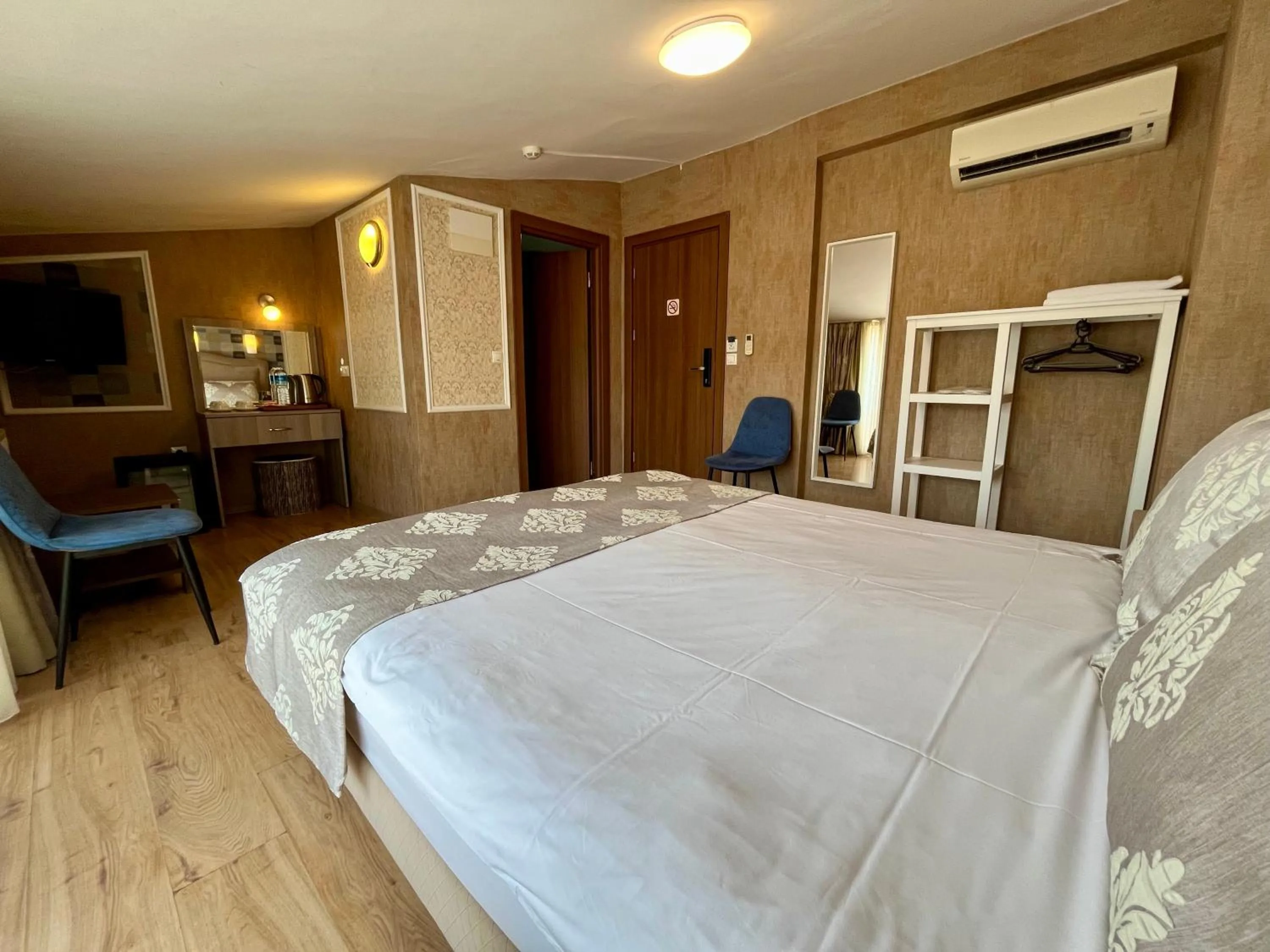 Bed in Meydan Suites