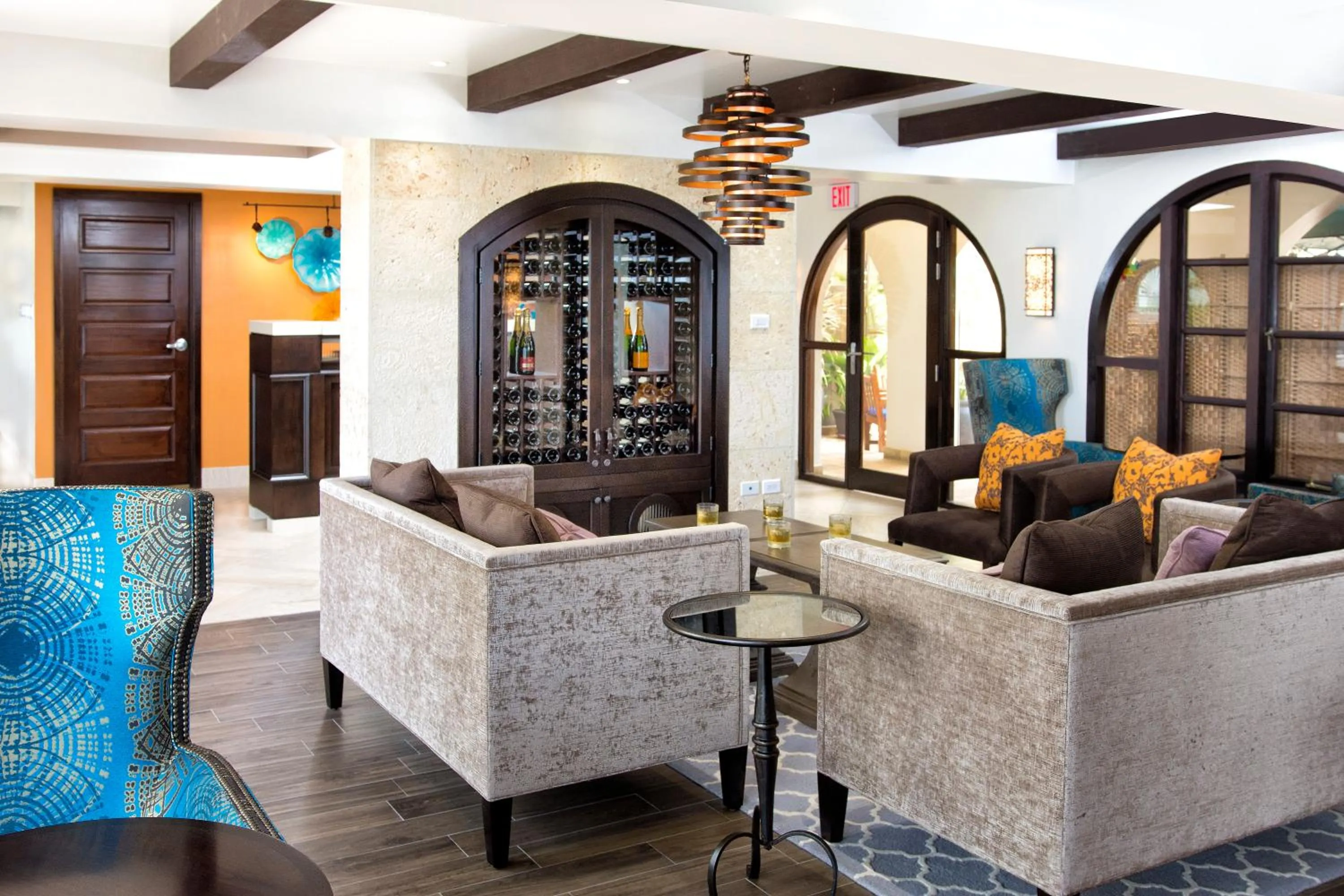 Restaurant/places to eat in Oyster Bay Beach Resort