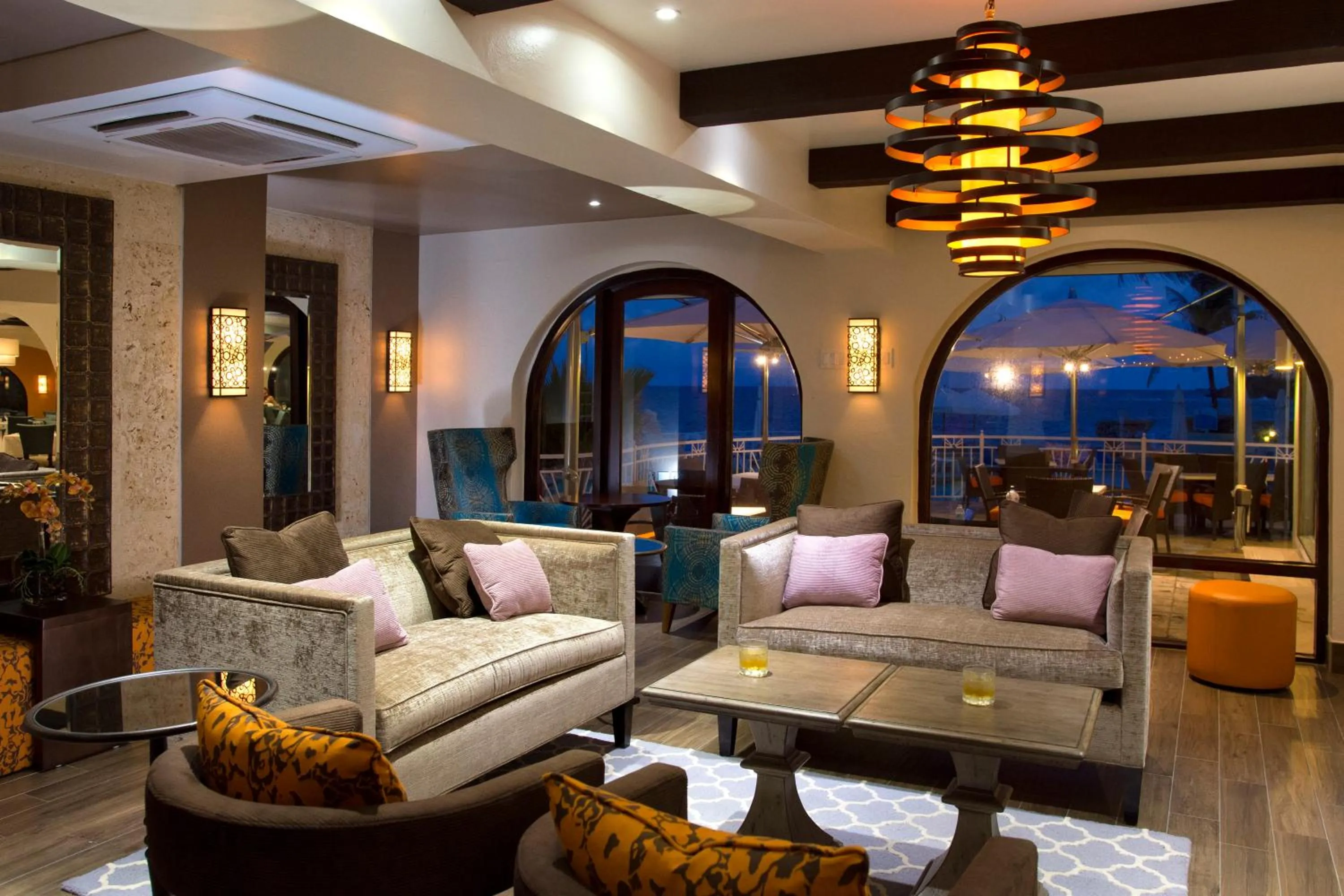 Restaurant/places to eat in Oyster Bay Beach Resort