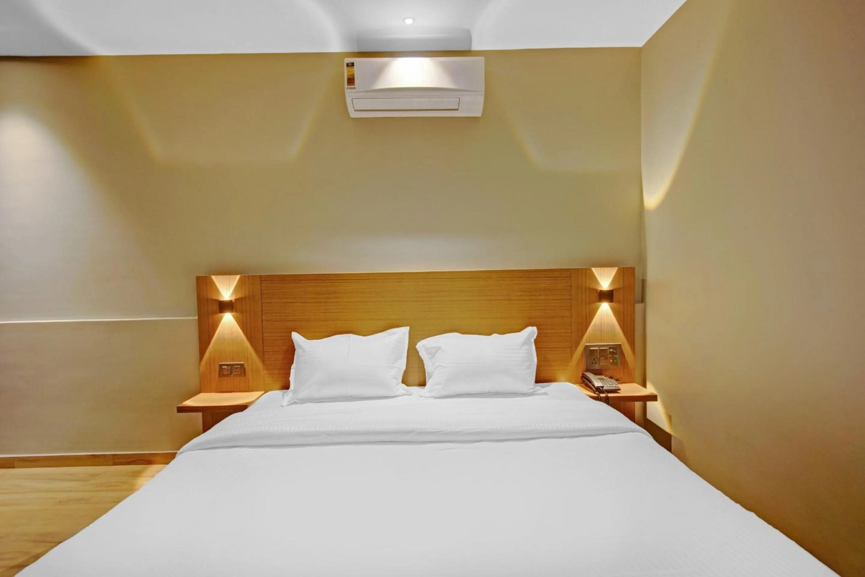 Bedroom, Bed in Capital O Penthouse