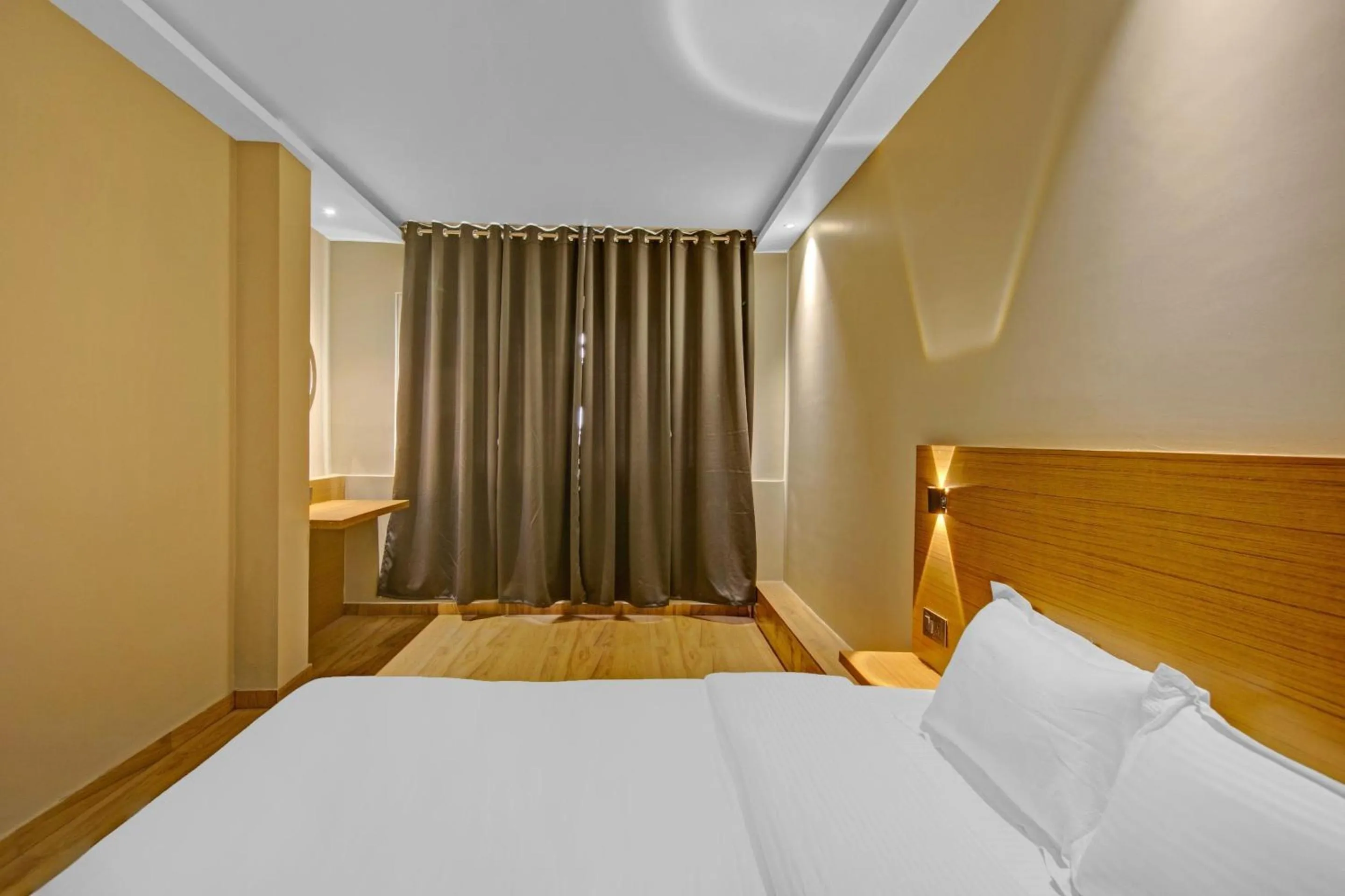 Bedroom, Bed in Capital O Penthouse