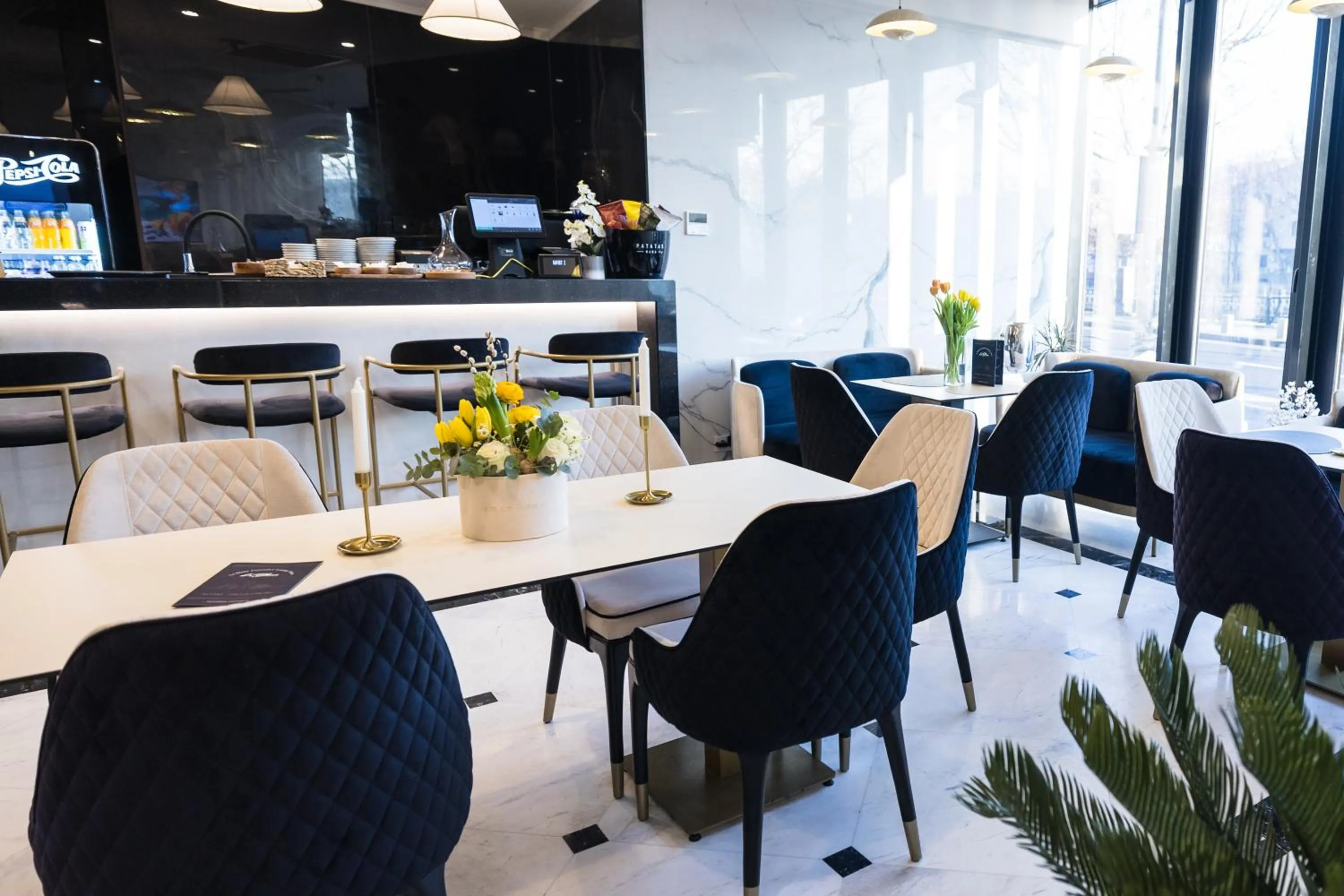 Lounge or bar in Le Blanc Cotroceni Hotel