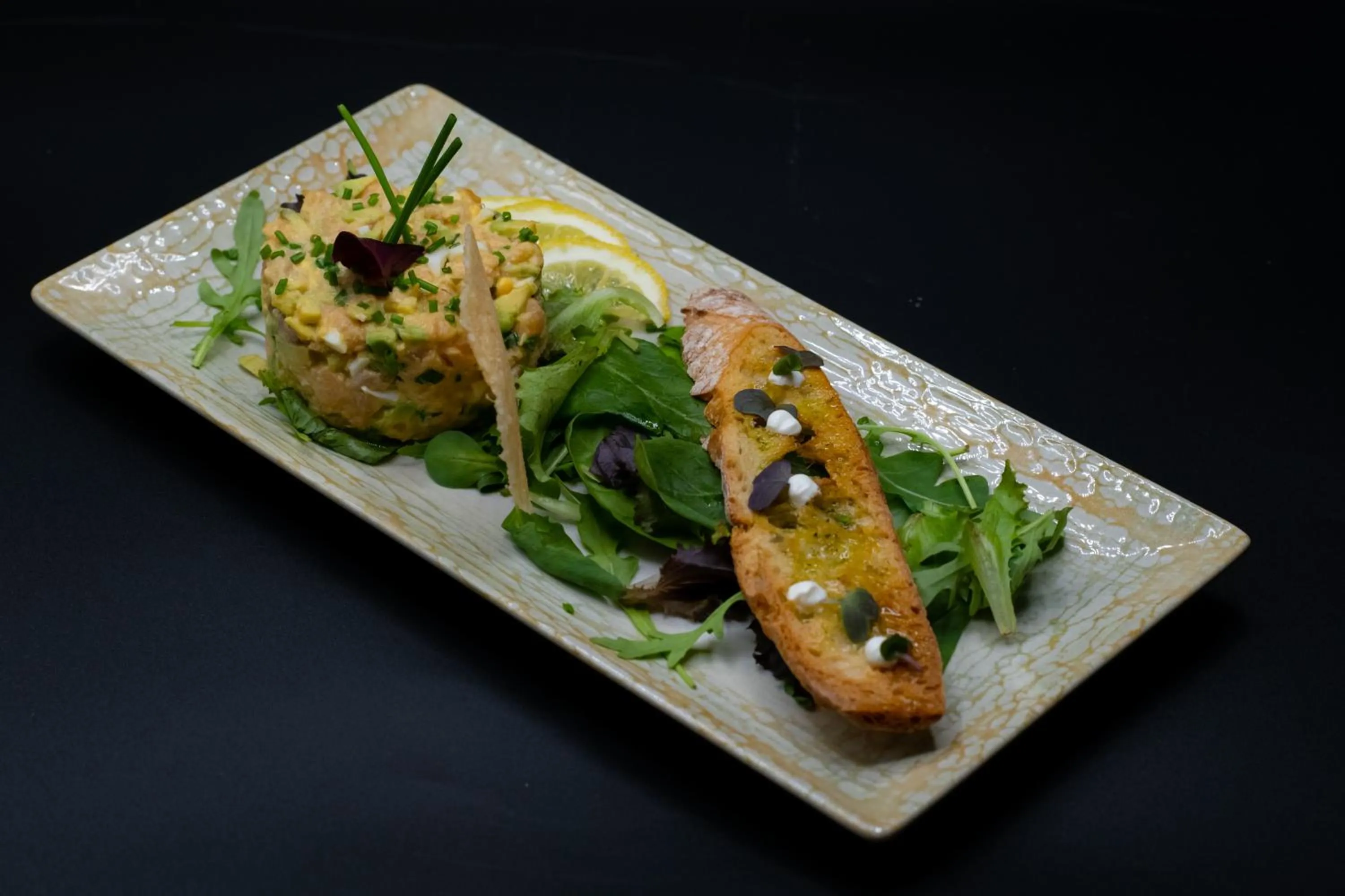 Restaurant/places to eat in Le Blanc Cotroceni Hotel