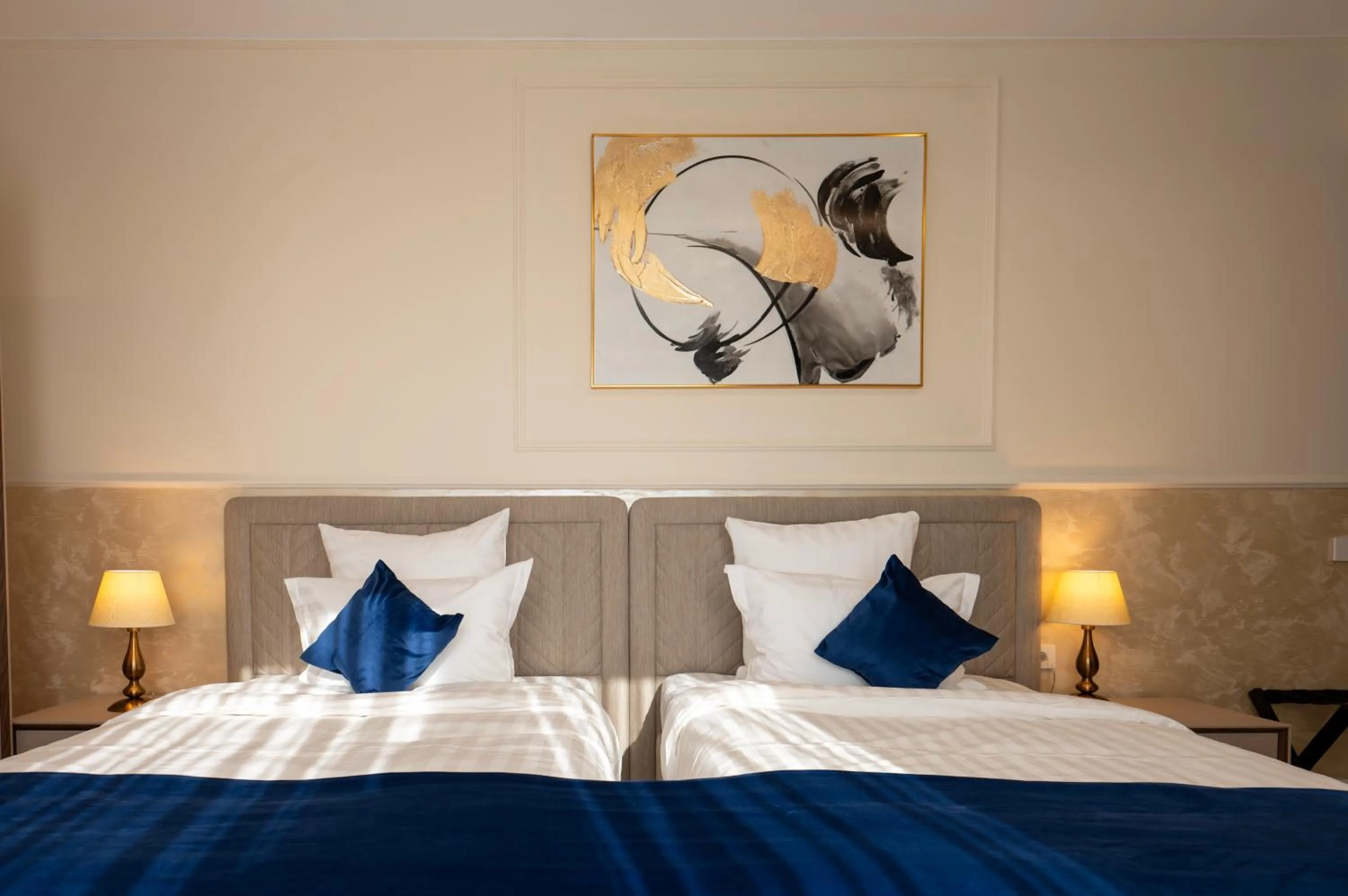 Bed in Le Blanc Cotroceni Hotel