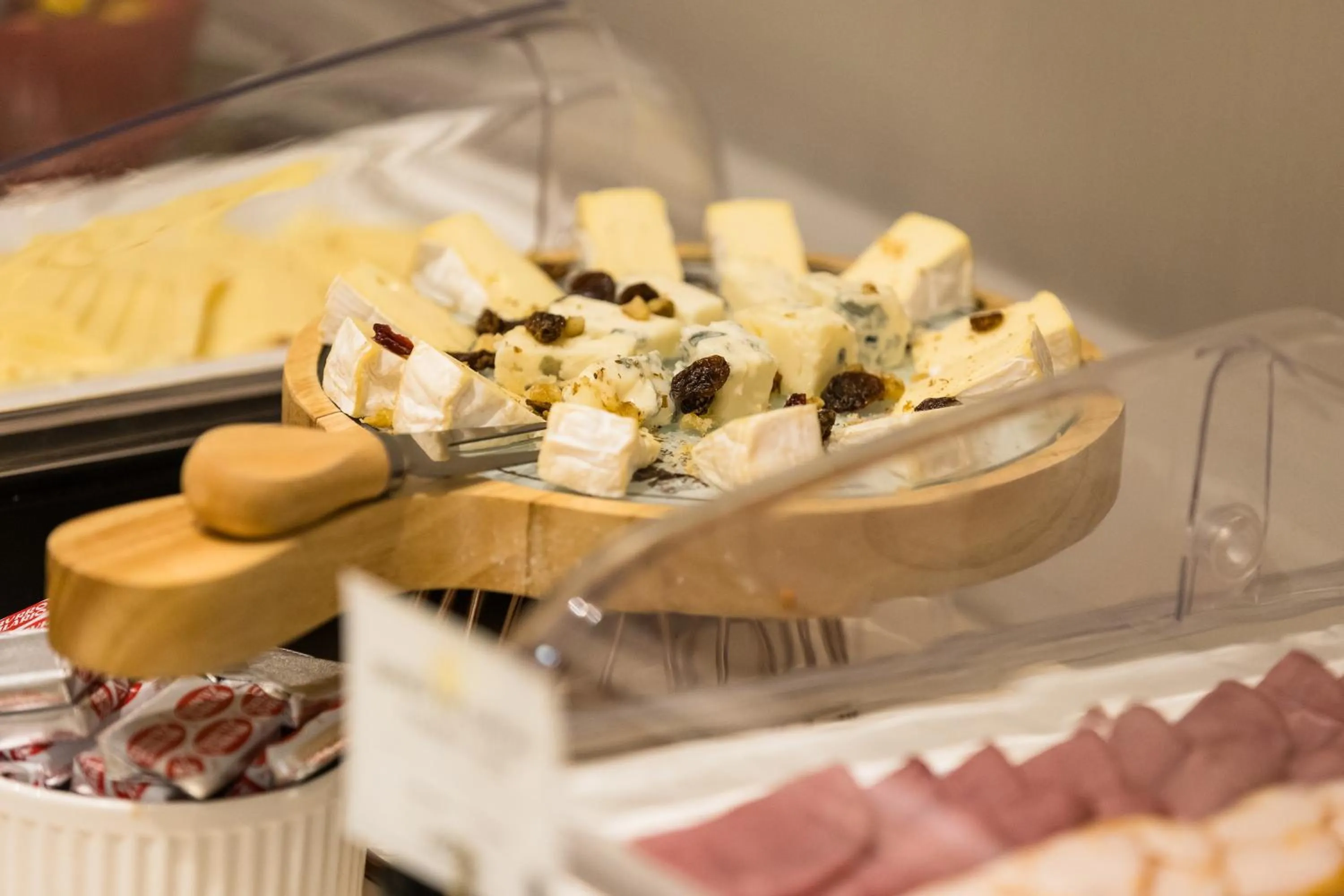 Breakfast in Le Blanc Cotroceni Hotel