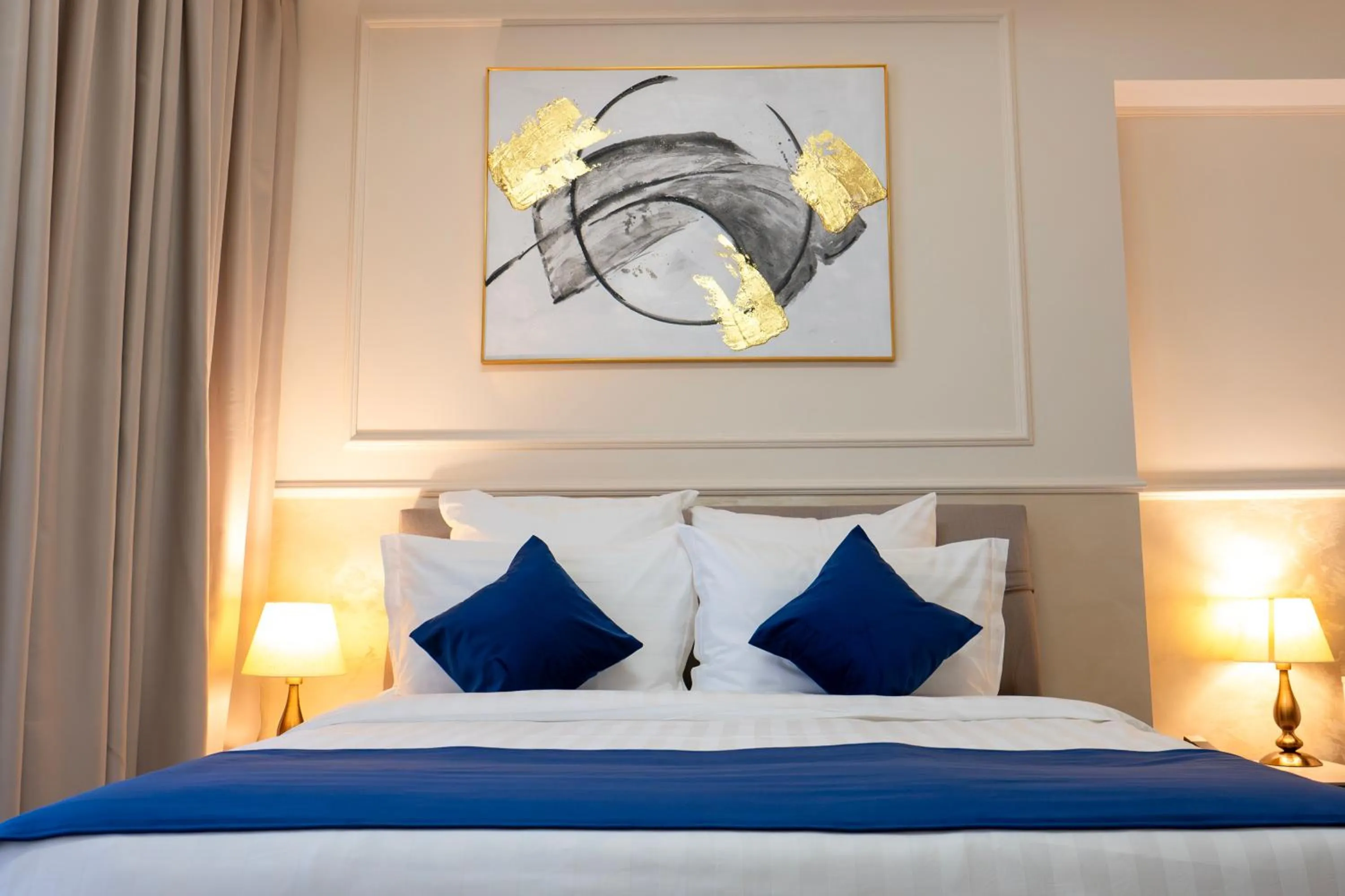 Bed in Le Blanc Cotroceni Hotel