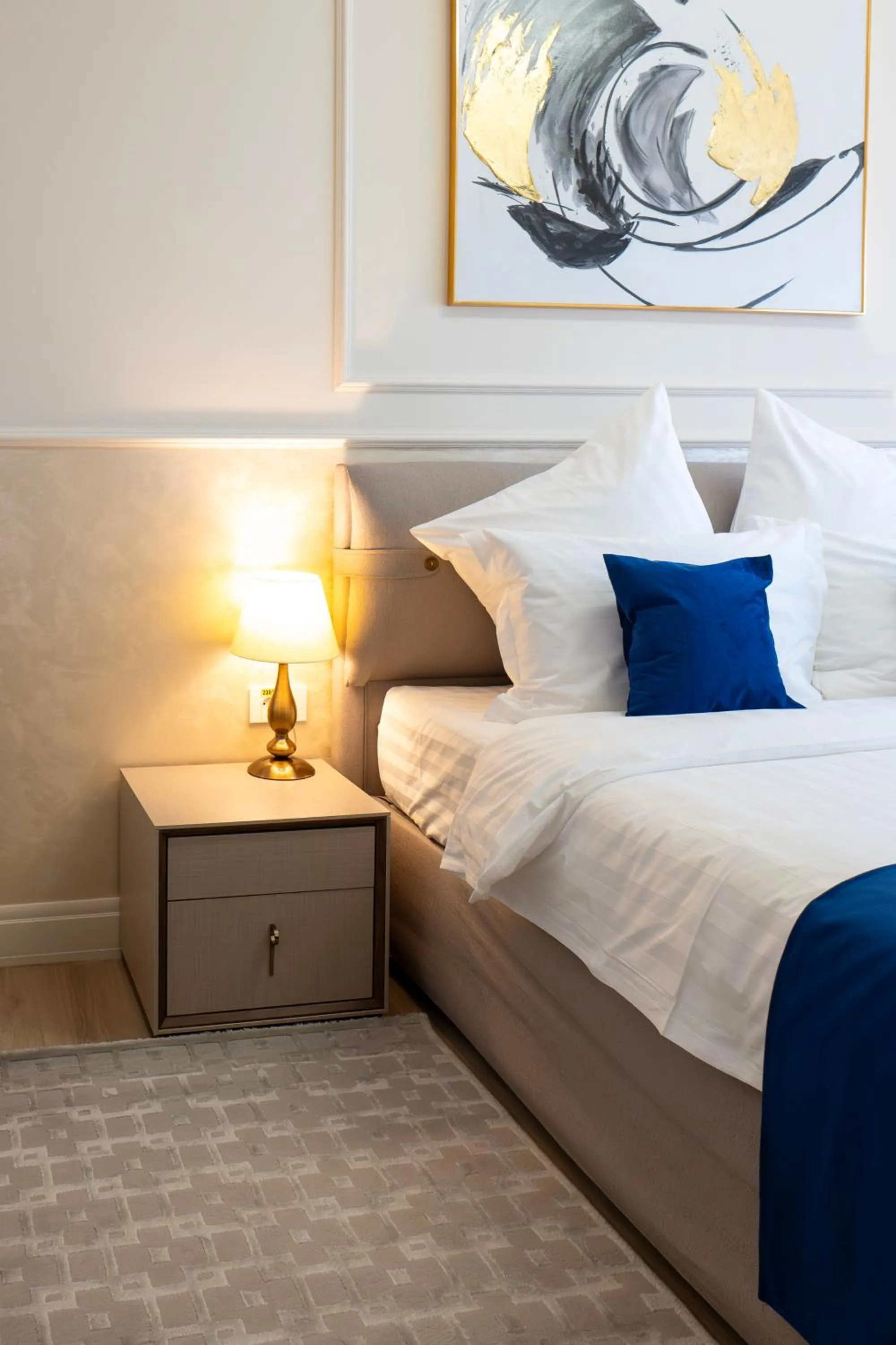 Bed in Le Blanc Cotroceni Hotel