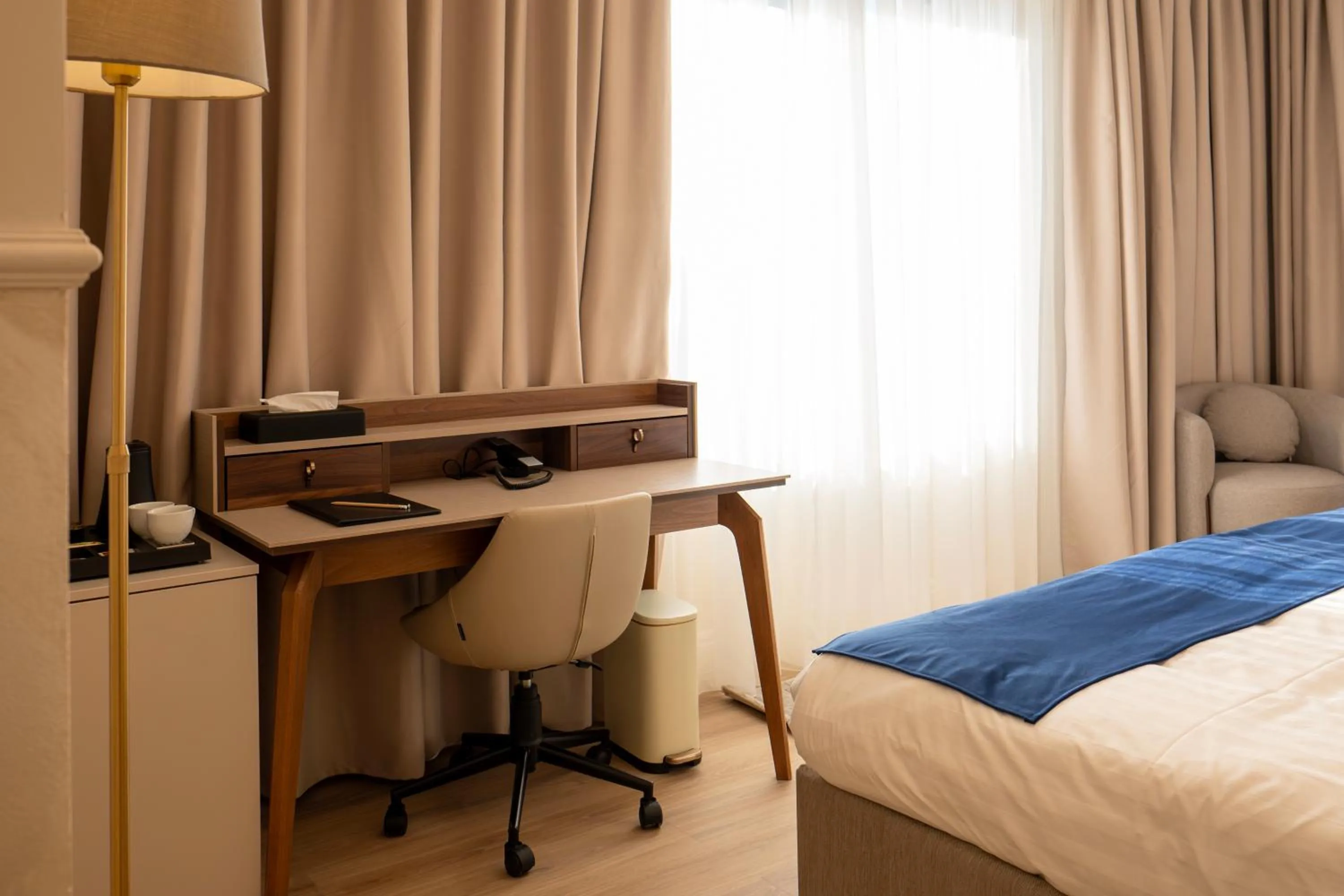 Photo of the whole room, Bed in Le Blanc Cotroceni Hotel