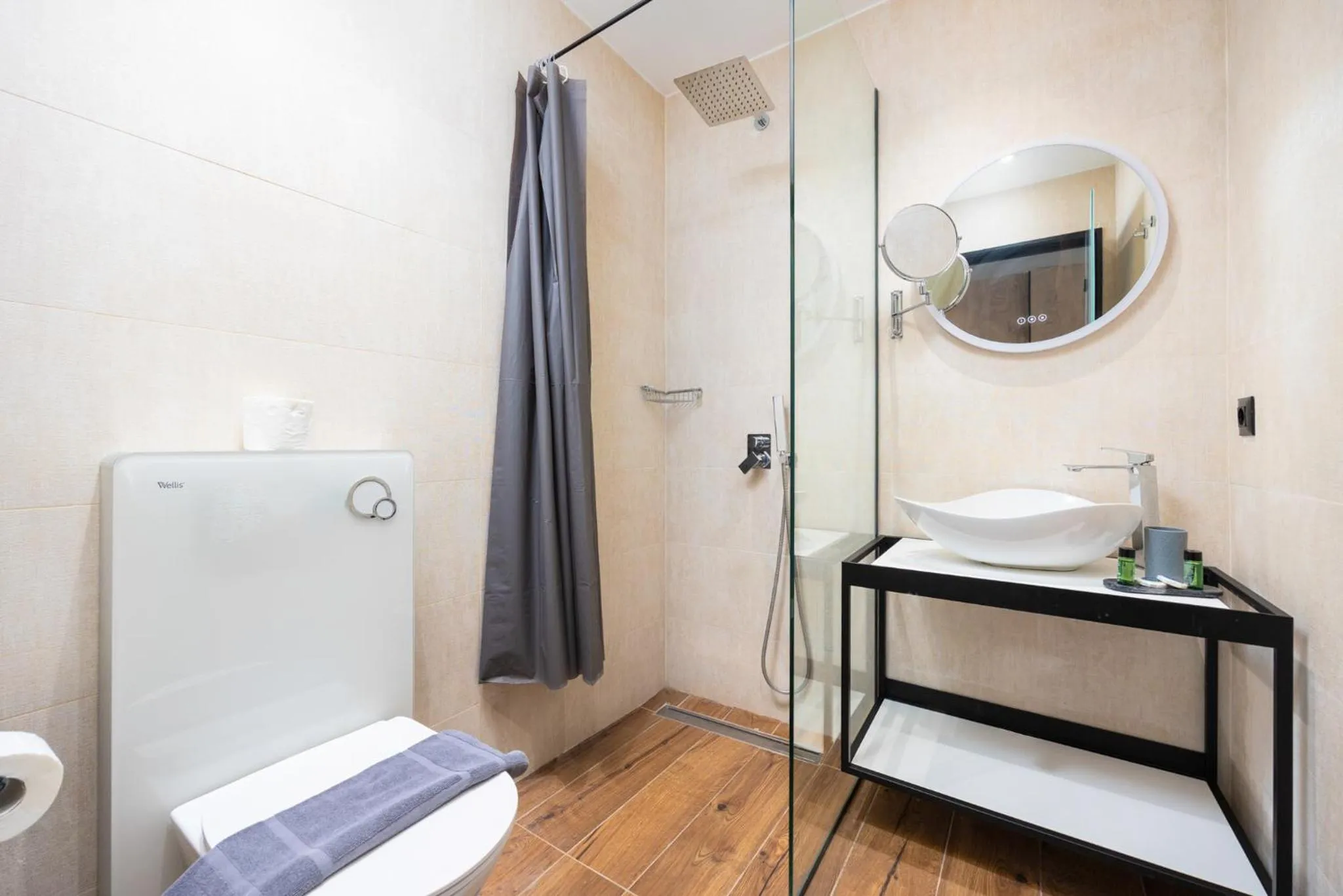 Shower in Nobile Boutique Hotel