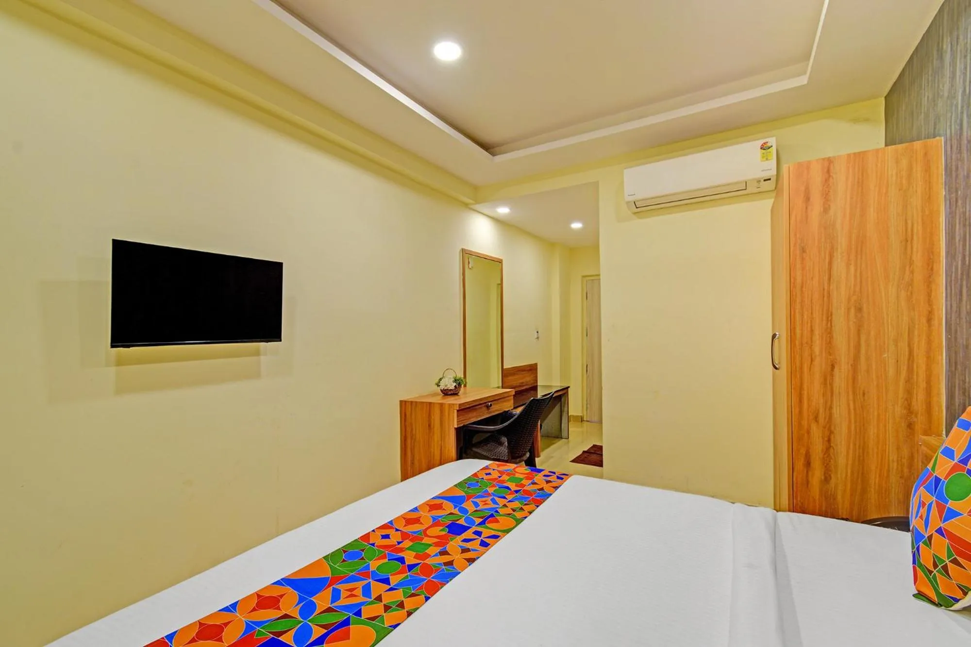 Bed in FabHotel Metro - Nr Secunderabad Railway Station