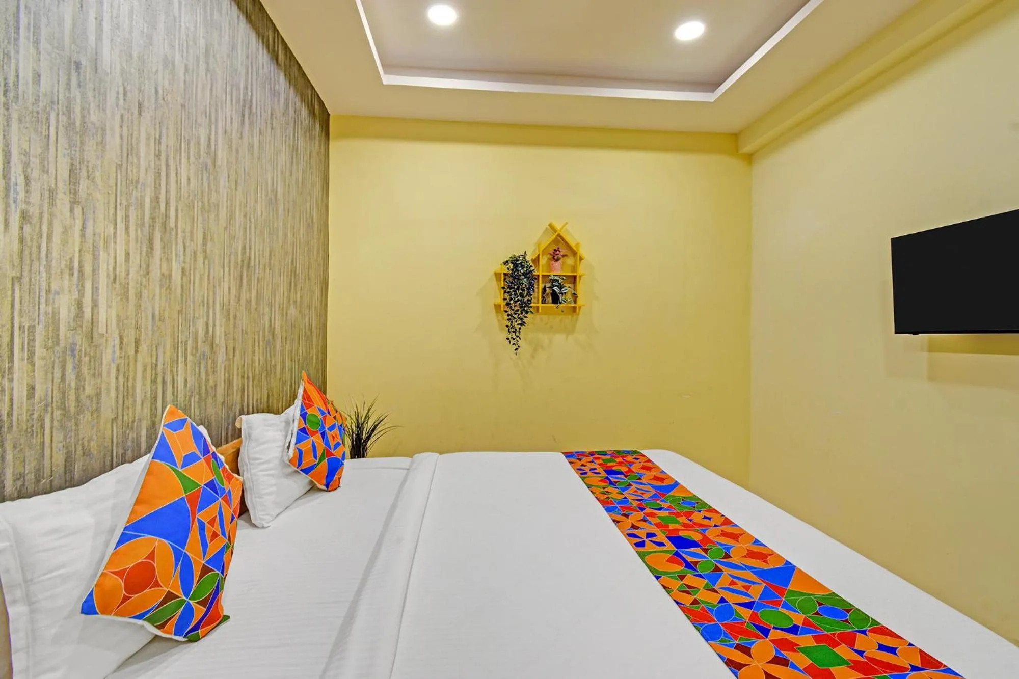 Bed in FabHotel Metro - Nr Secunderabad Railway Station