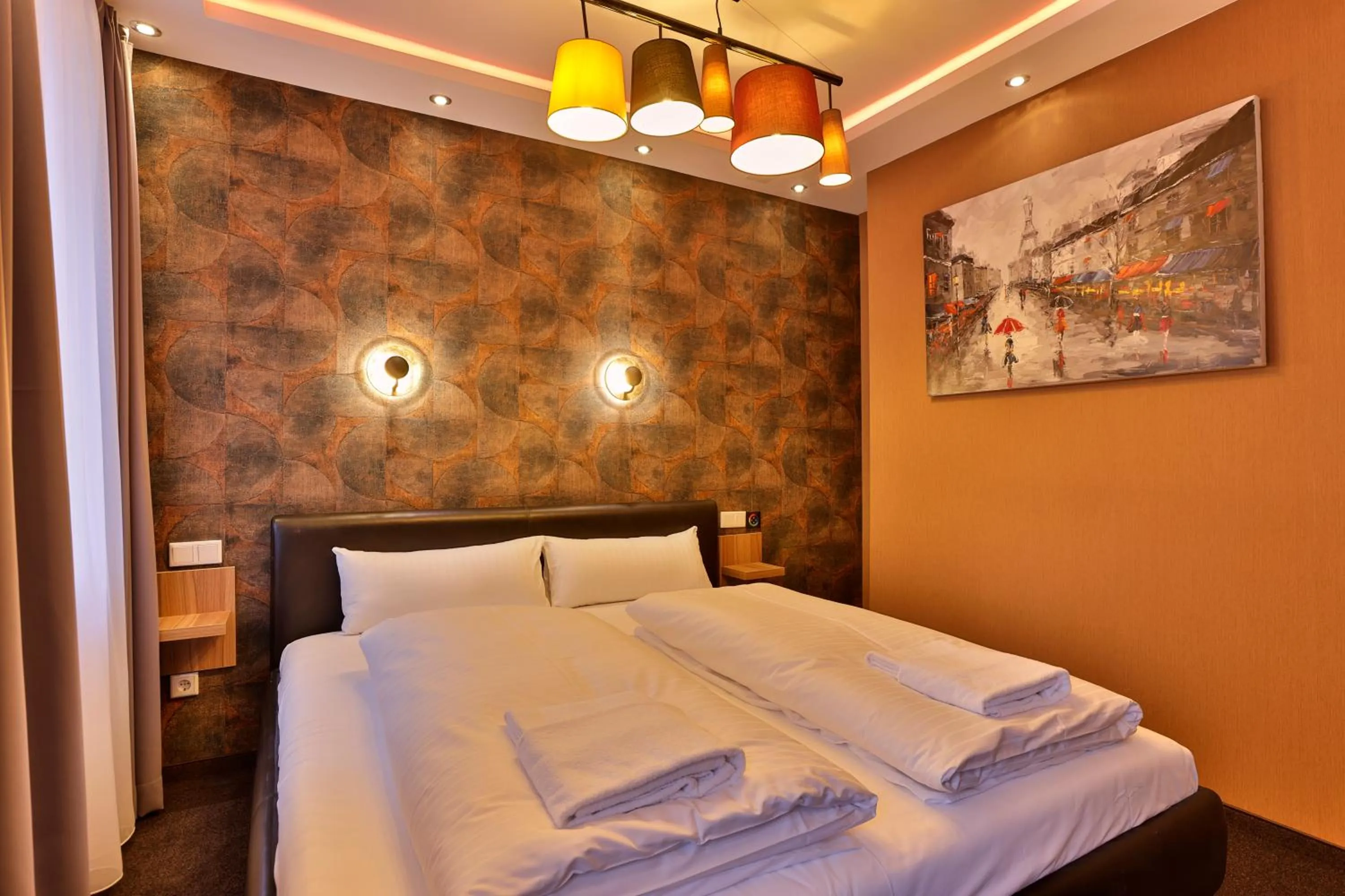 Photo of the whole room, Bed in Stay-Inn Bielefeld Zentrum