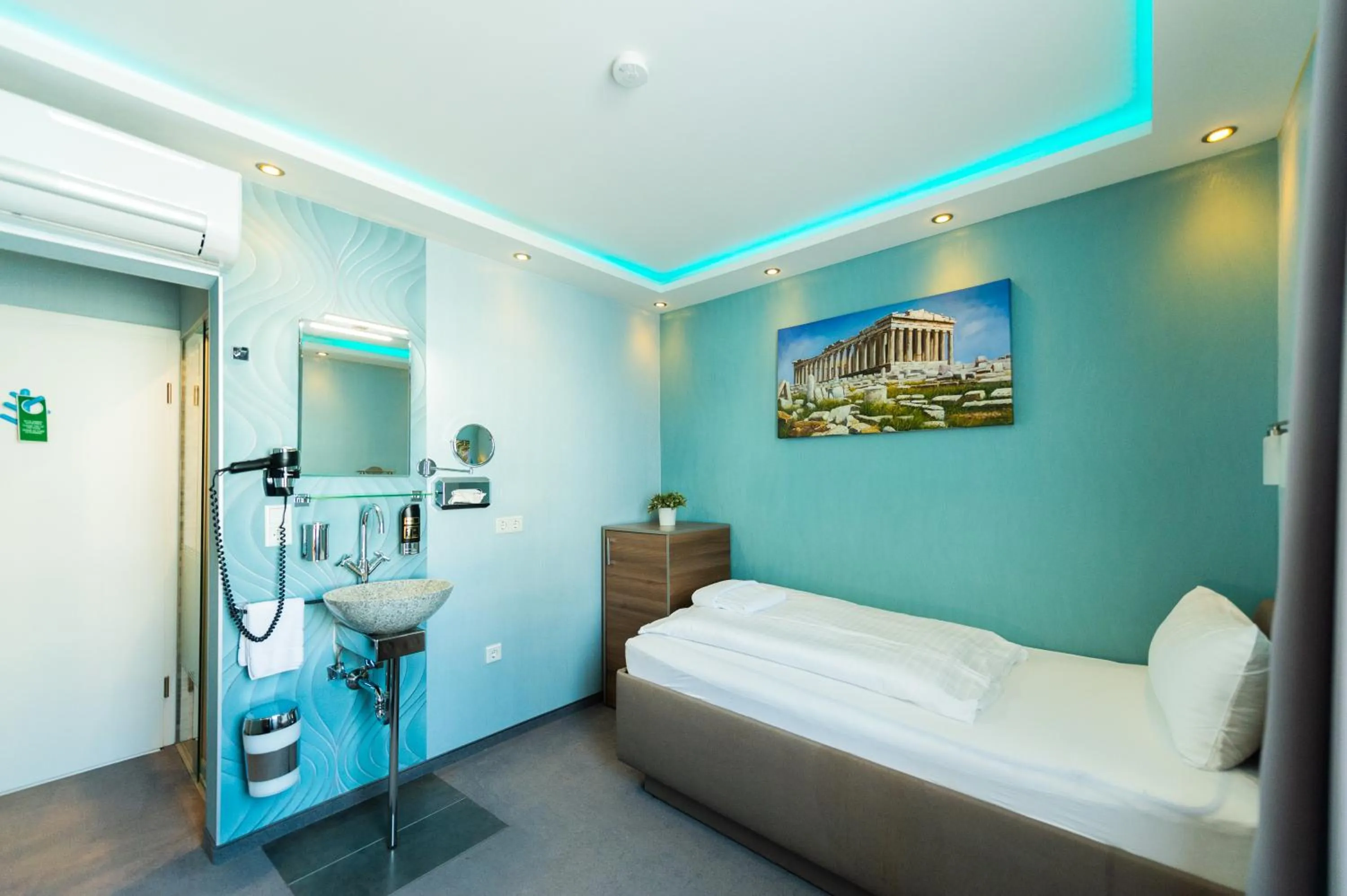 Bed in Stay-Inn Bielefeld Zentrum