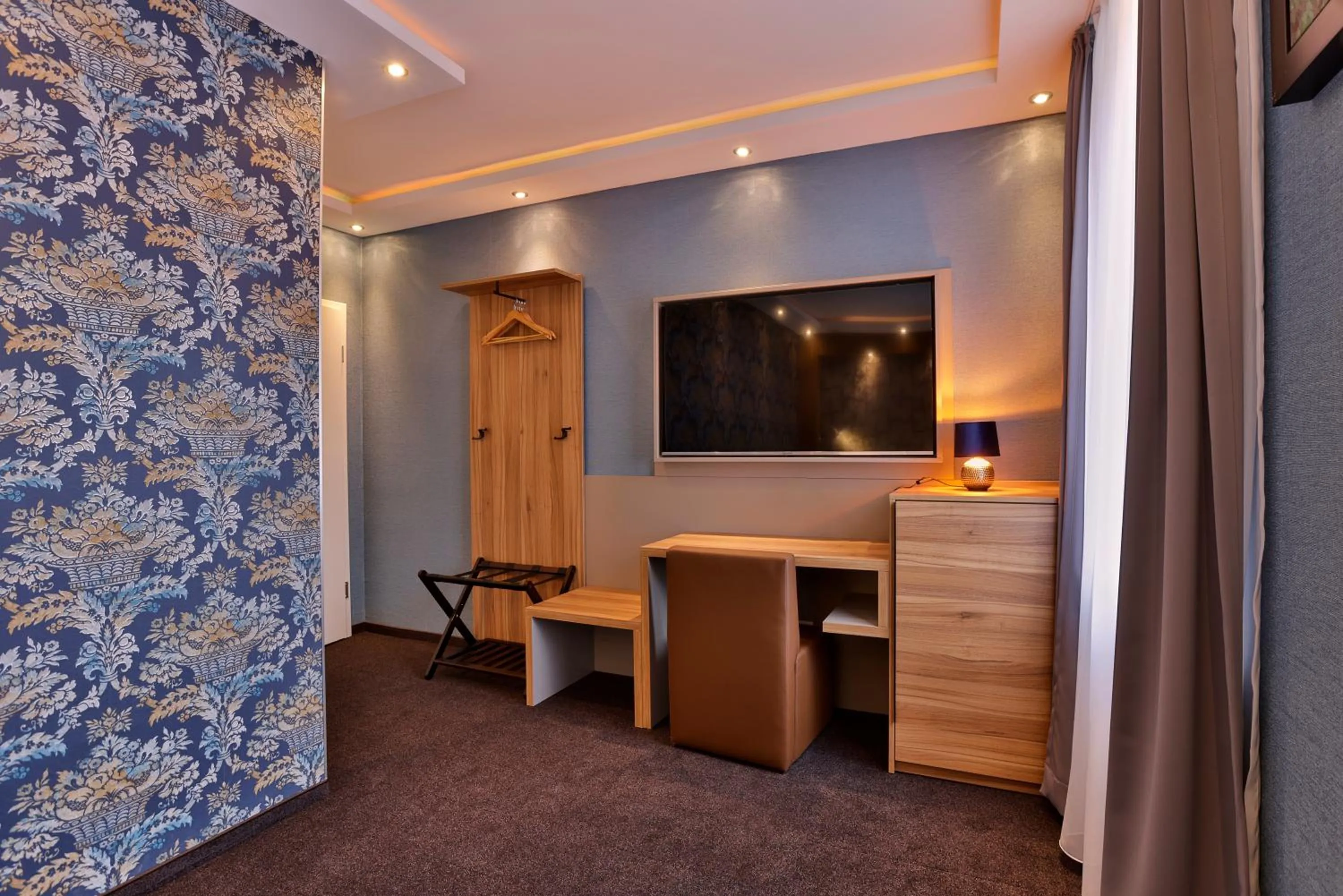 TV and multimedia in Stay-Inn Bielefeld Zentrum