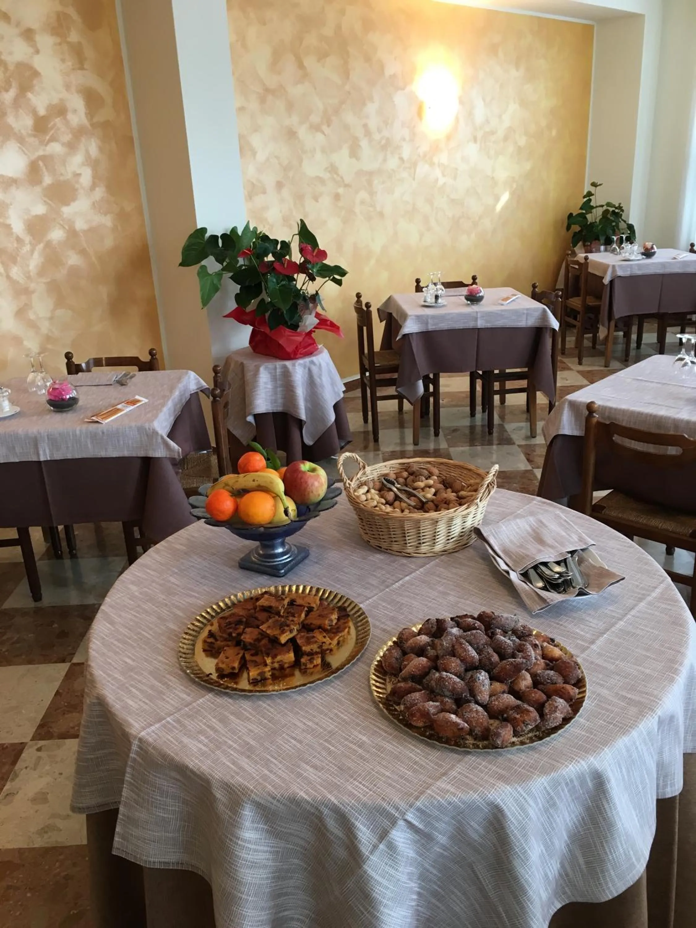 Restaurant/places to eat in Hotel Ristorante Dotto