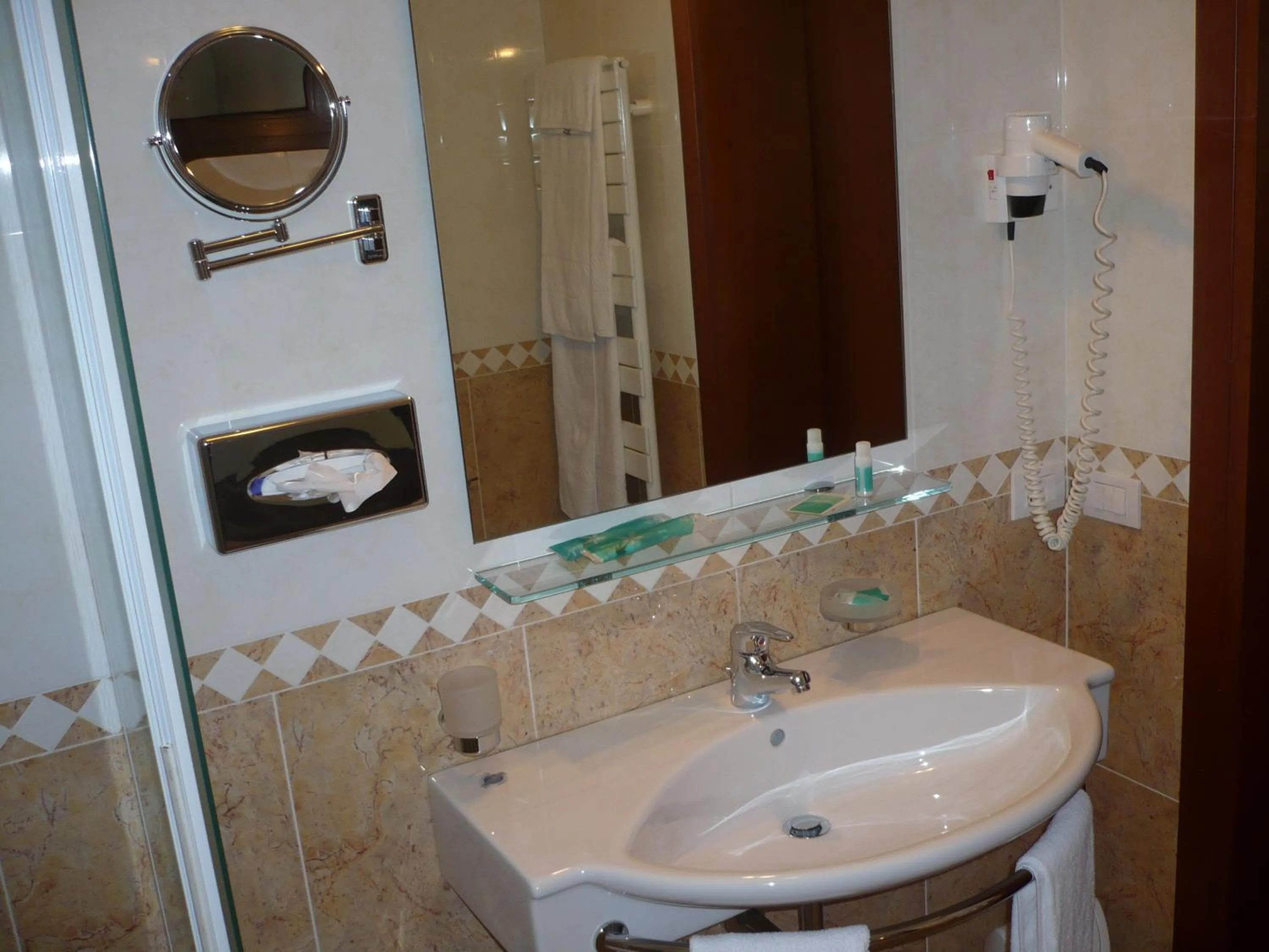 Bathroom in Hotel Ristorante Dotto